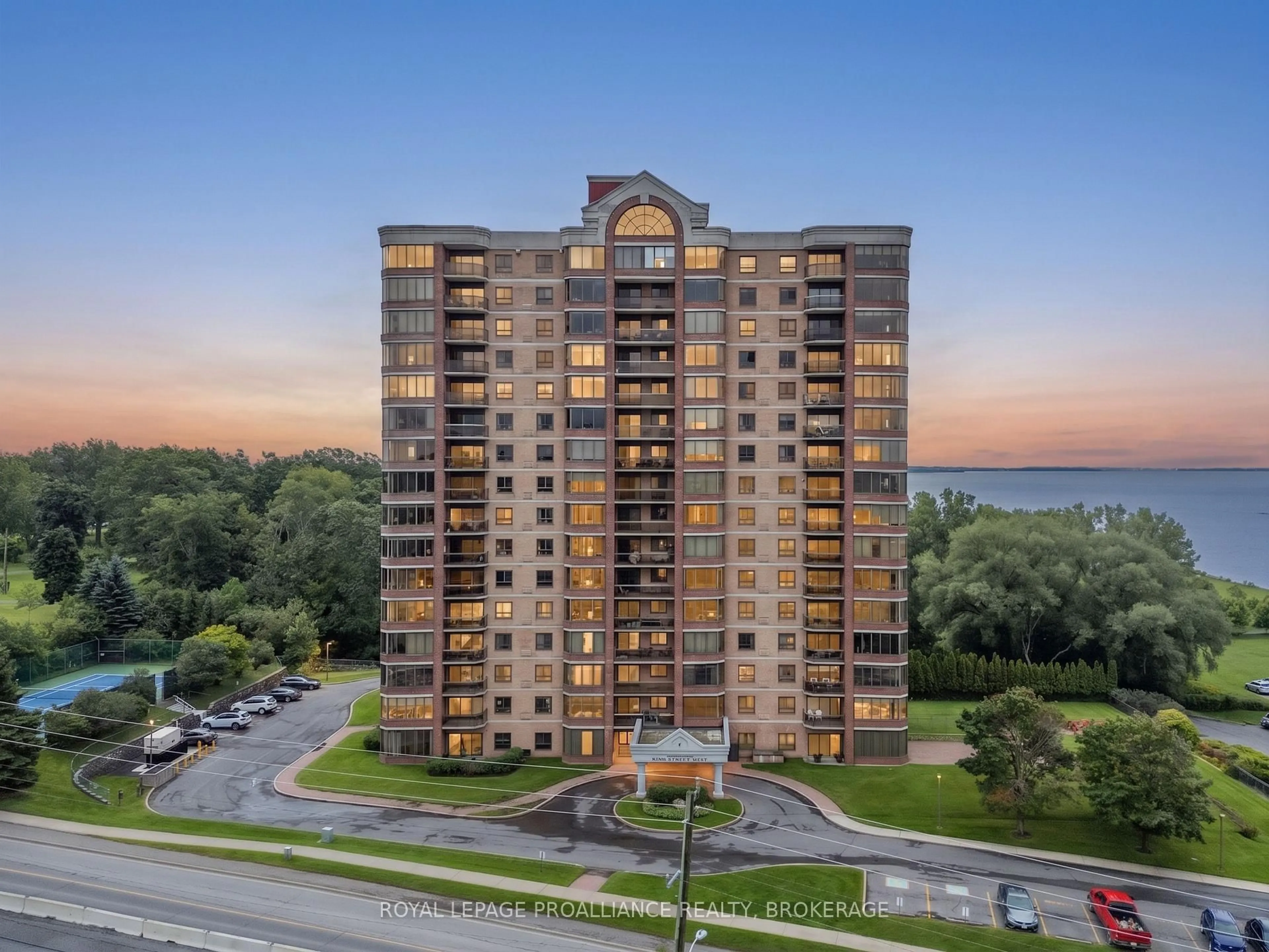 A pic from outside/outdoor area/front of a property/back of a property/a pic from drone, unknown for 1000 King St #1401, Kingston Ontario K7M 8H3