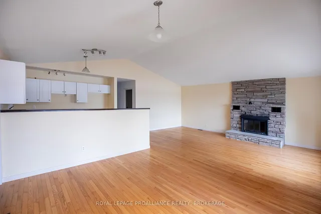 4502 Red Maple Lane, Inverary 3
