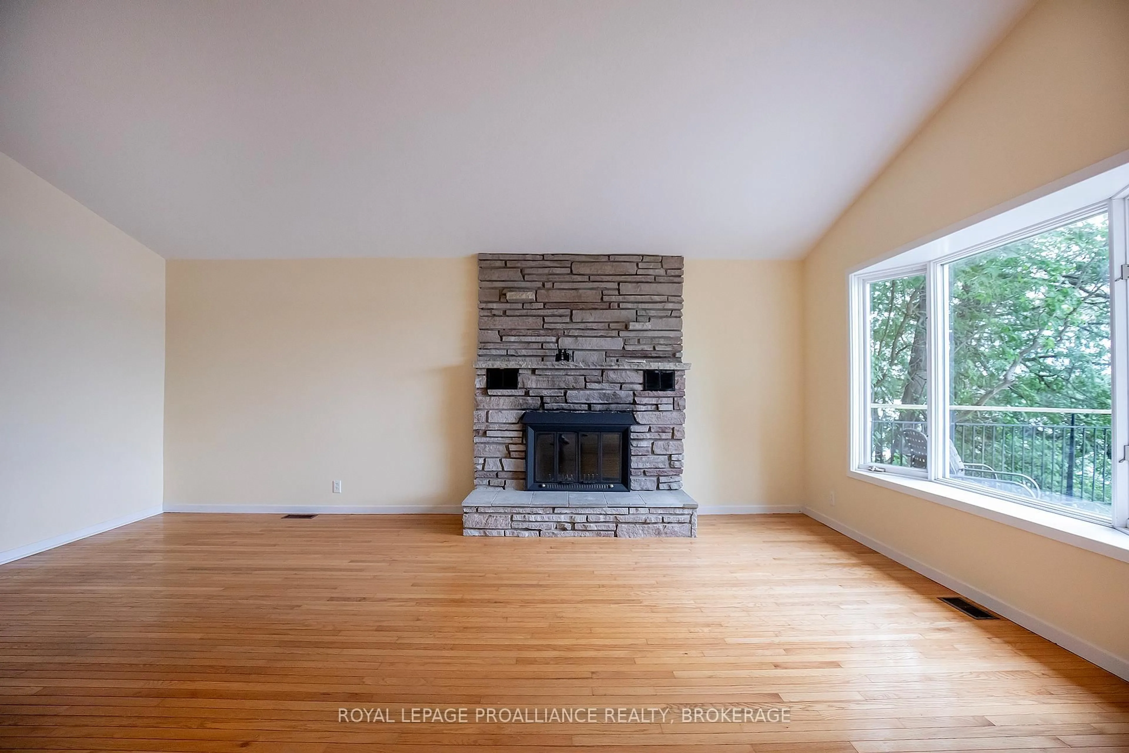Living room with furniture, unknown for 4502 Red Maple Lane, Inverary Ontario K0H 1X0