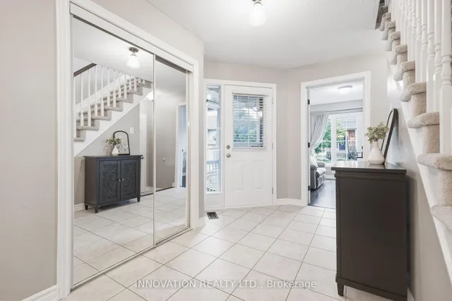 366 Meadowbreeze Dr, Ottawa 5