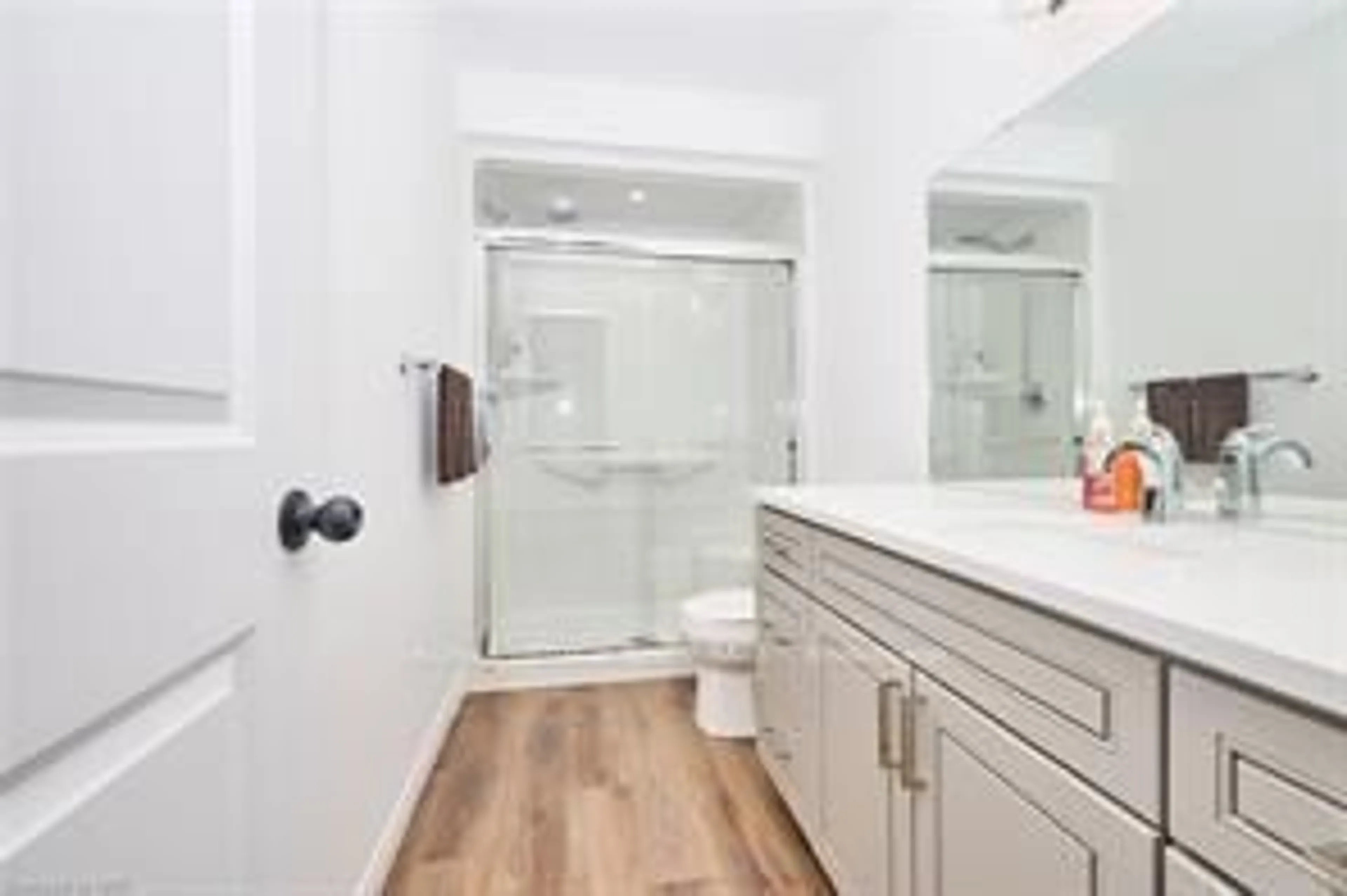 trreb/IMG-X13730272_5ca0f377-810c-4a62-9402-0302ea28436d-l.jpg