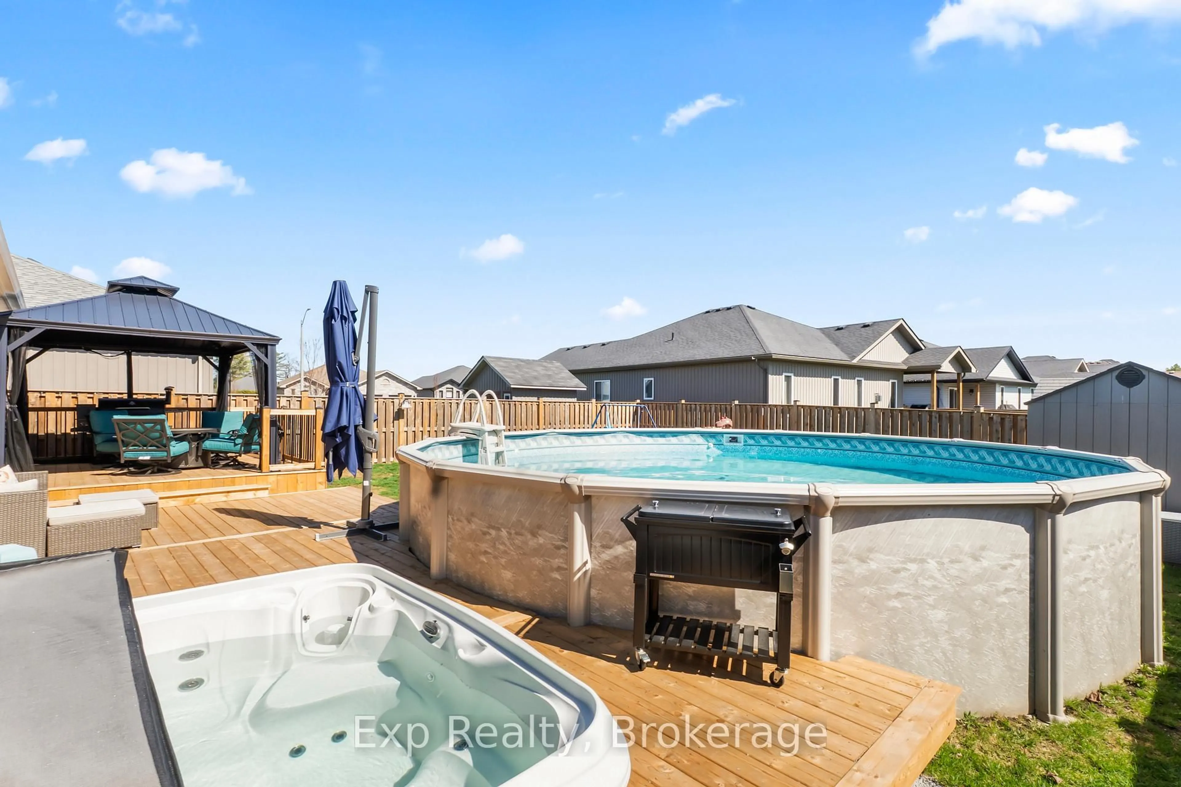 Pool for 47 Birchmount St, Quinte West Ontario K8V 0C6