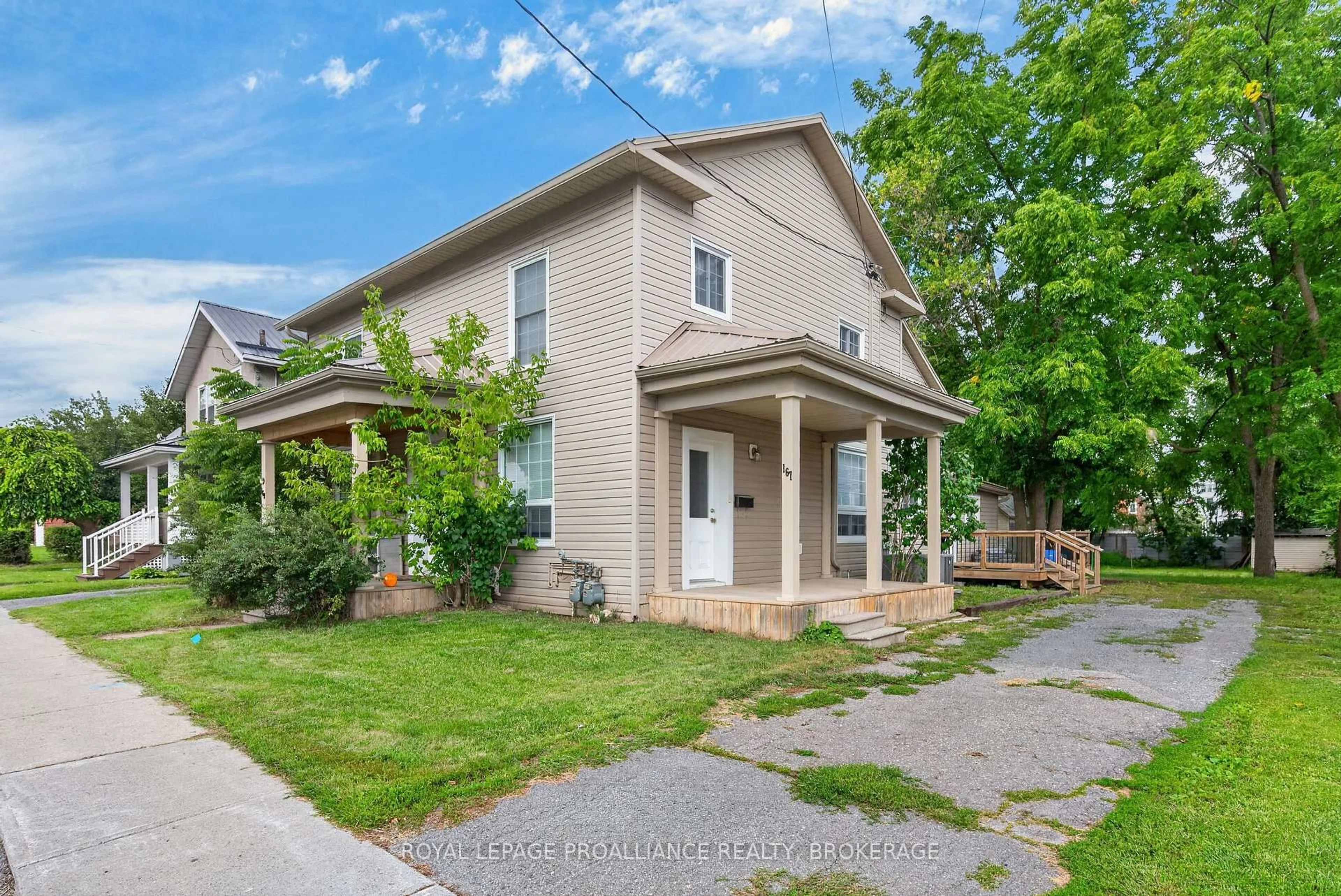 A pic from outside/outdoor area/front of a property/back of a property/a pic from drone, street for 167-169 Centre St, Greater Napanee Ontario K7R 1N6