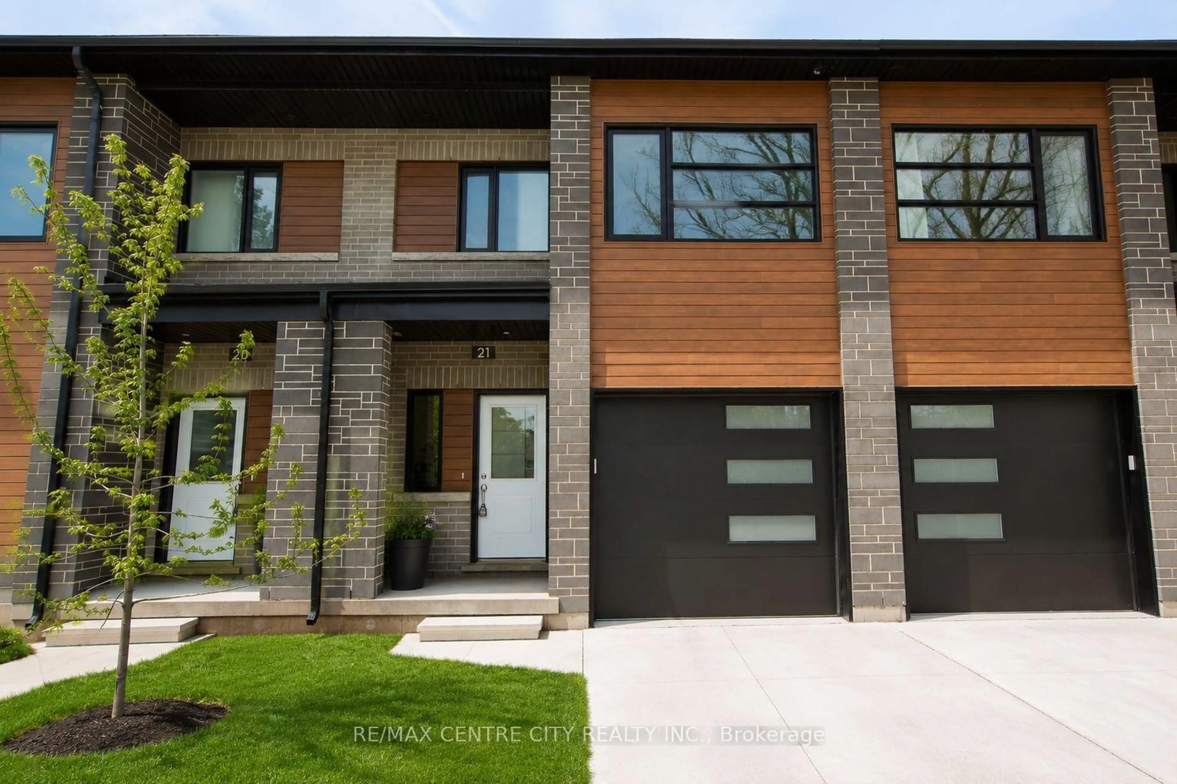 Home with brick exterior material, street for 275 JAMES St #21, St. Marys Ontario N4X 0C2
