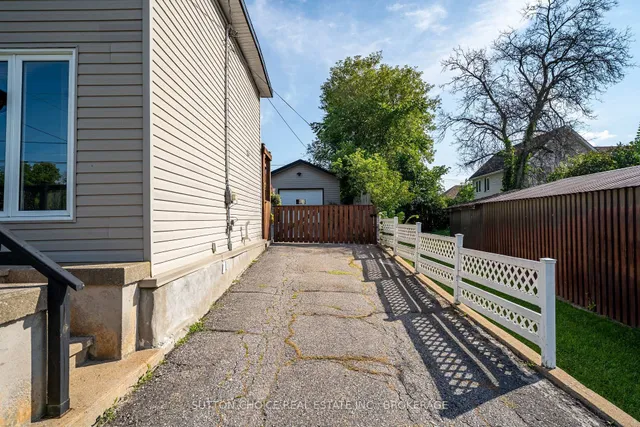 372 Third Ave, North Bay 5