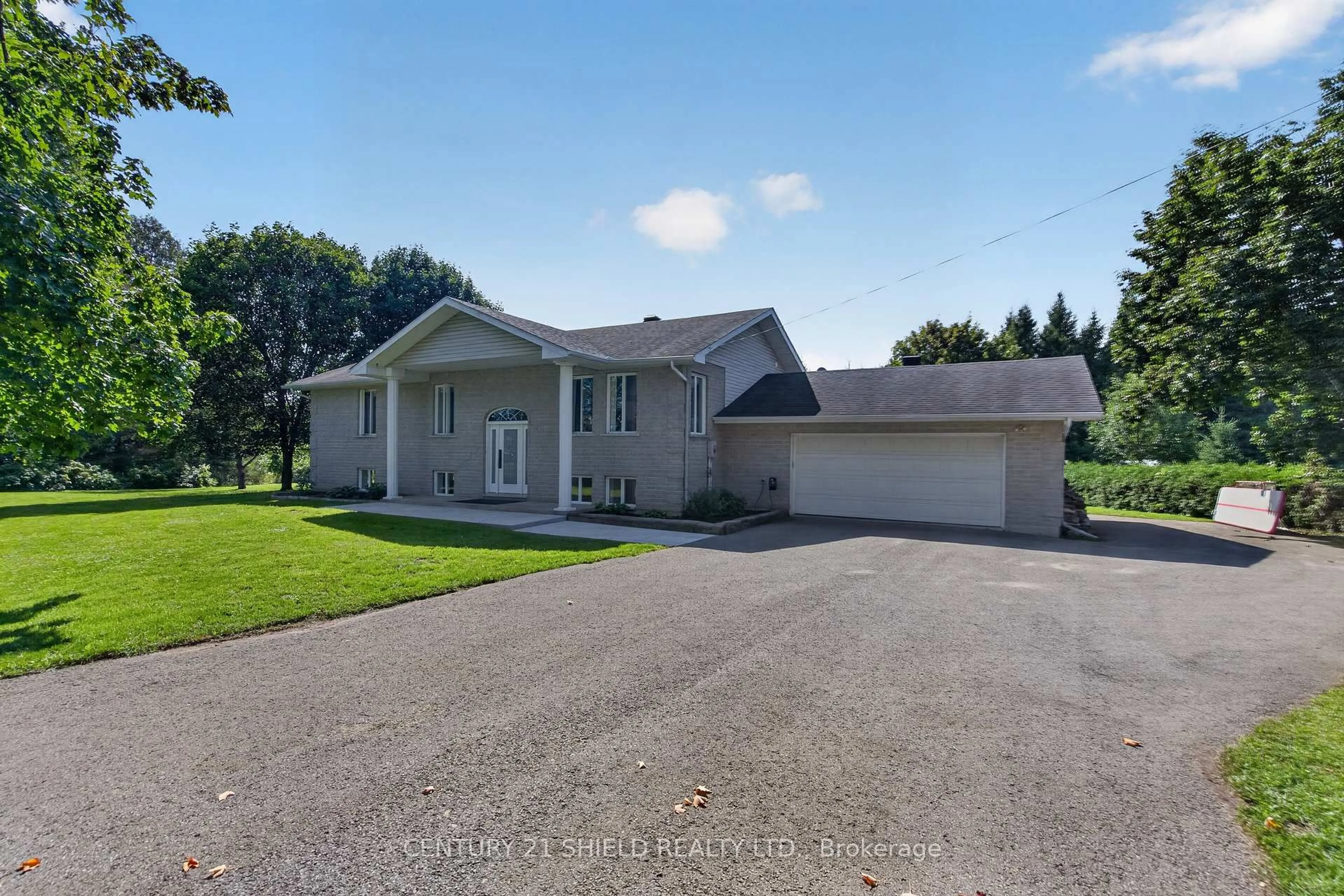 A pic from outside/outdoor area/front of a property/back of a property/a pic from drone, street for 17070 Speer Rd, South Stormont Ontario K0C 1P0
