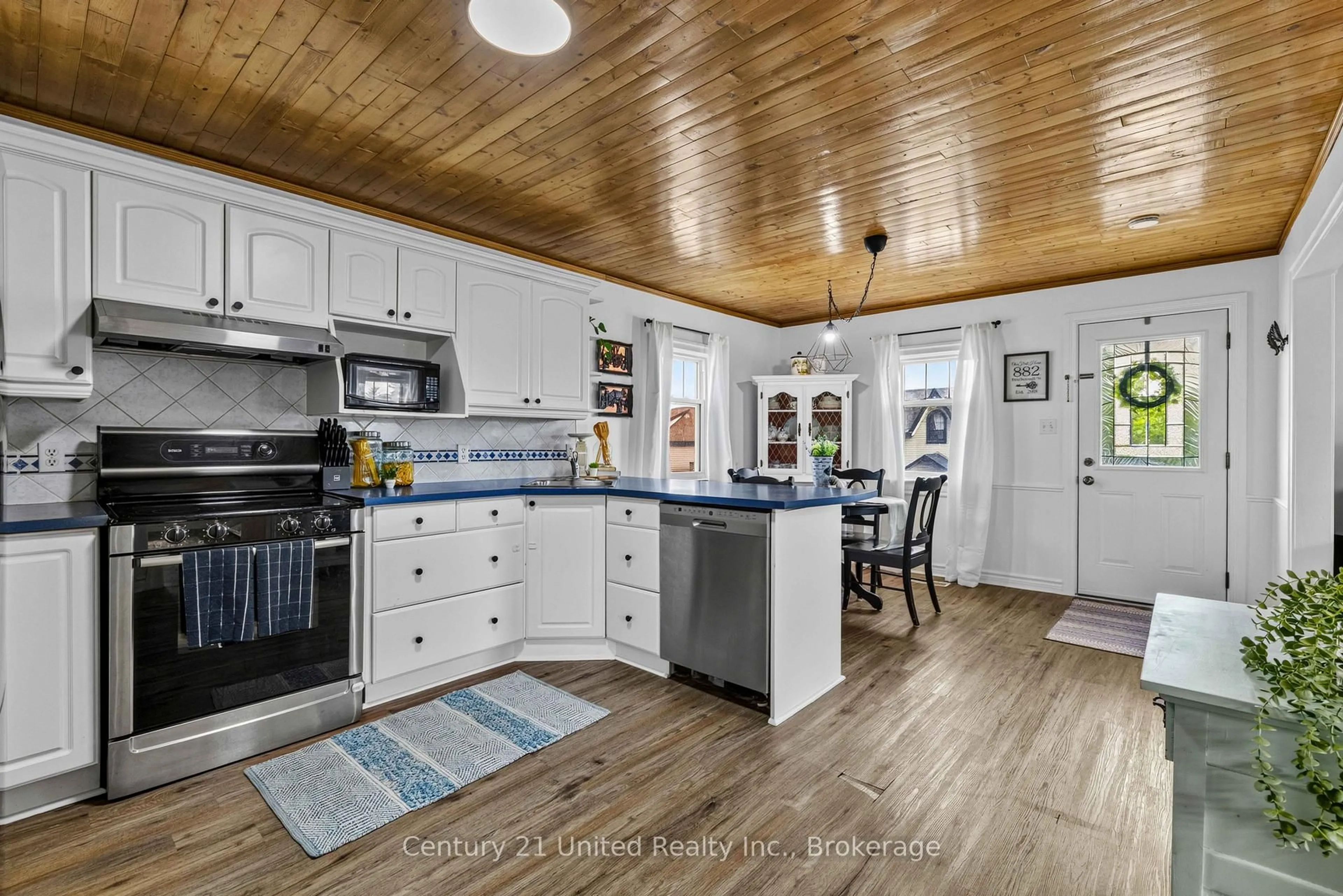 Open concept kitchen, unknown for 882 Peterborough St, Douro-Dummer Ontario K0L 3A0