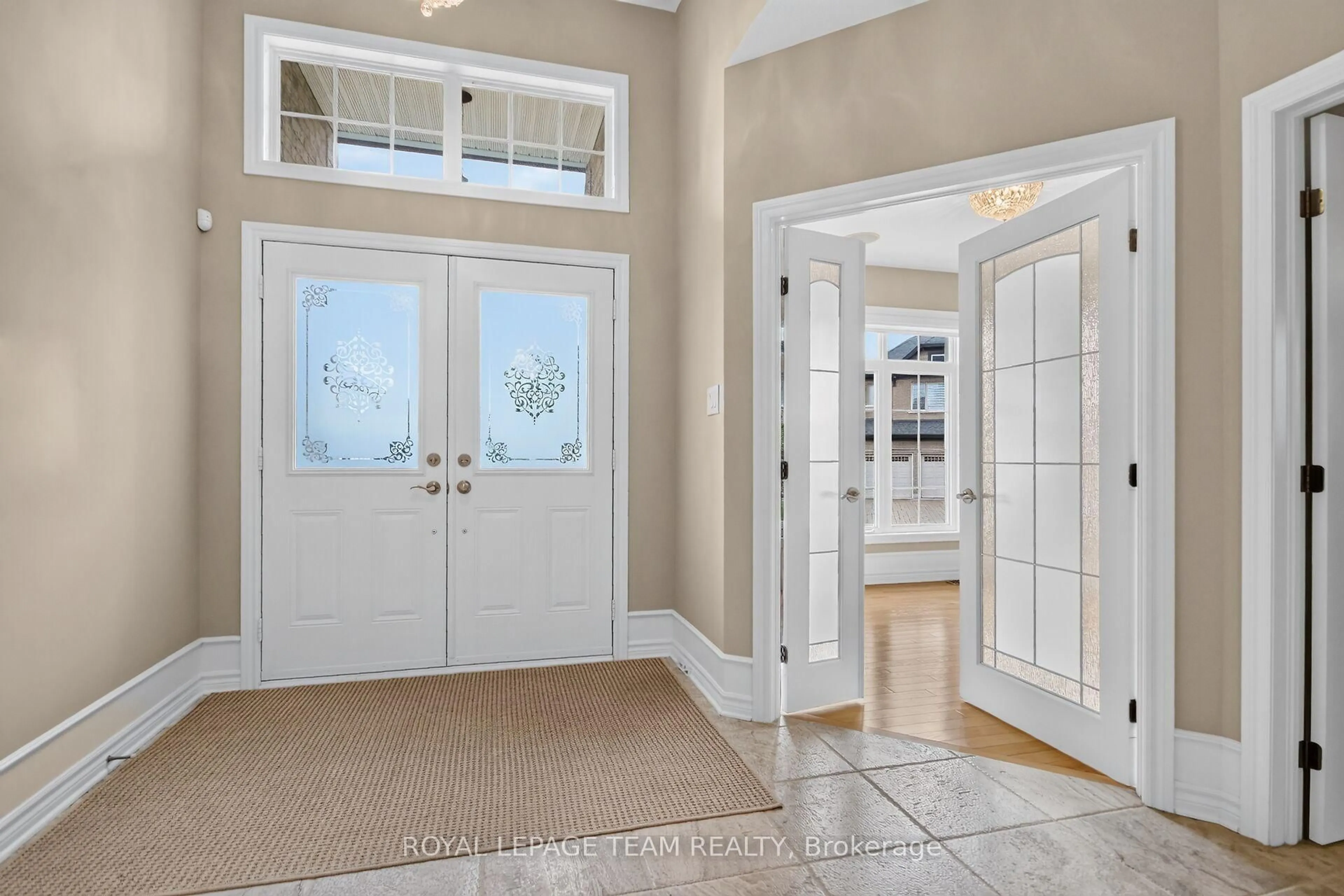 Indoor entryway for 201 Trailgate St, Ottawa Ontario K1V 0Z9