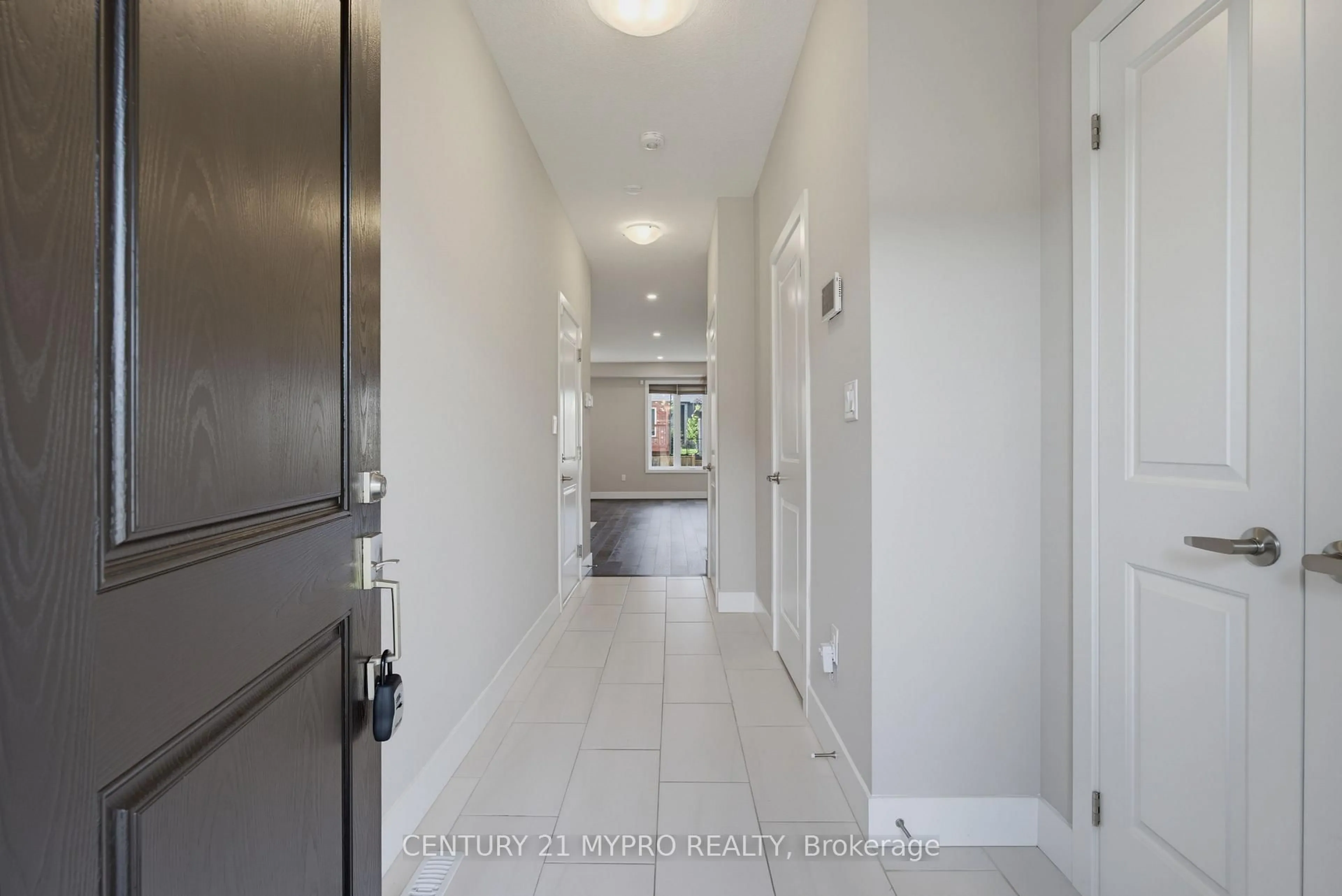 Indoor entryway for 1375 Whetherfield St #48, London North Ontario N6H 0K5