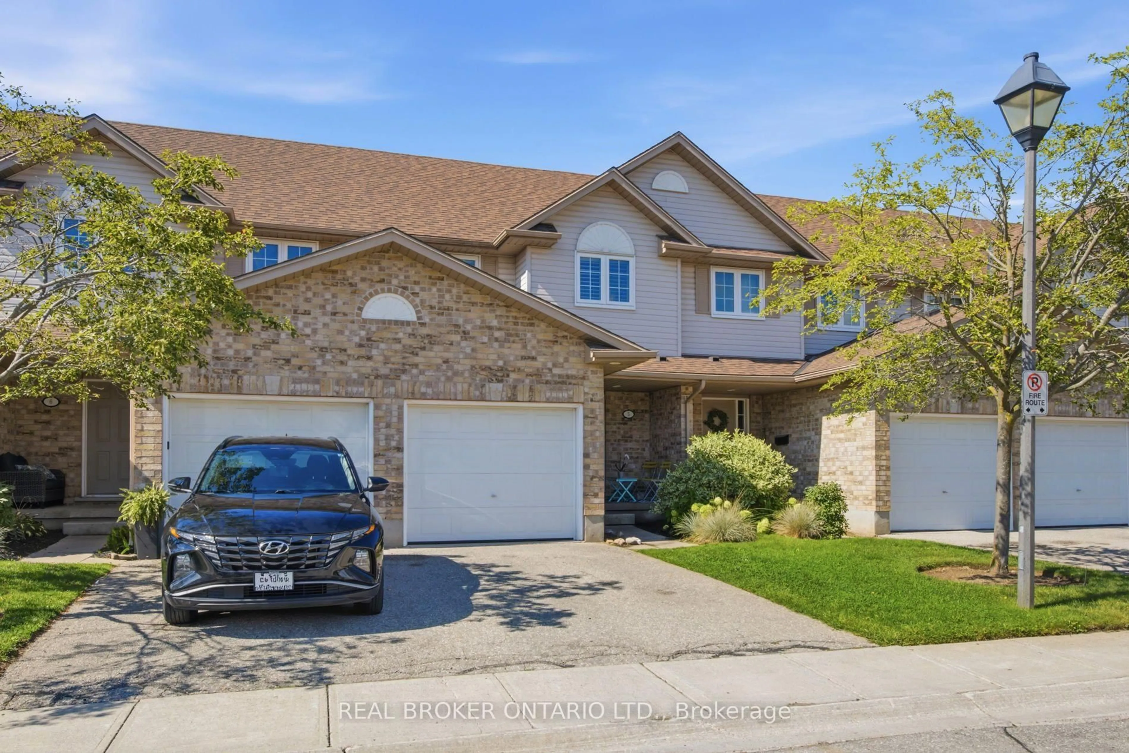 Unknown for 31 Schroder Cres #5, Guelph Ontario N1E 7M6
