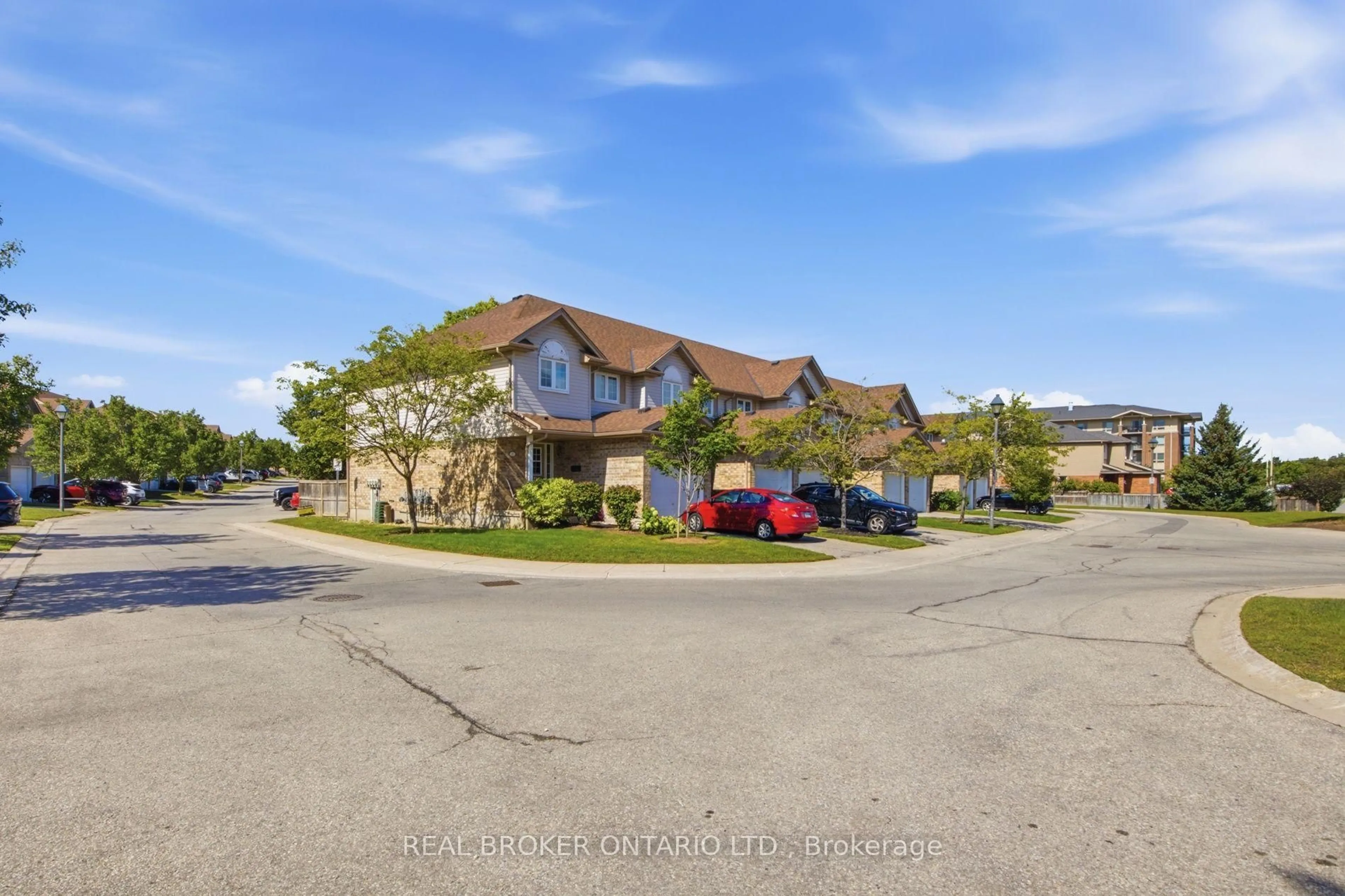 Unknown for 31 Schroder Cres #5, Guelph Ontario N1E 7M6