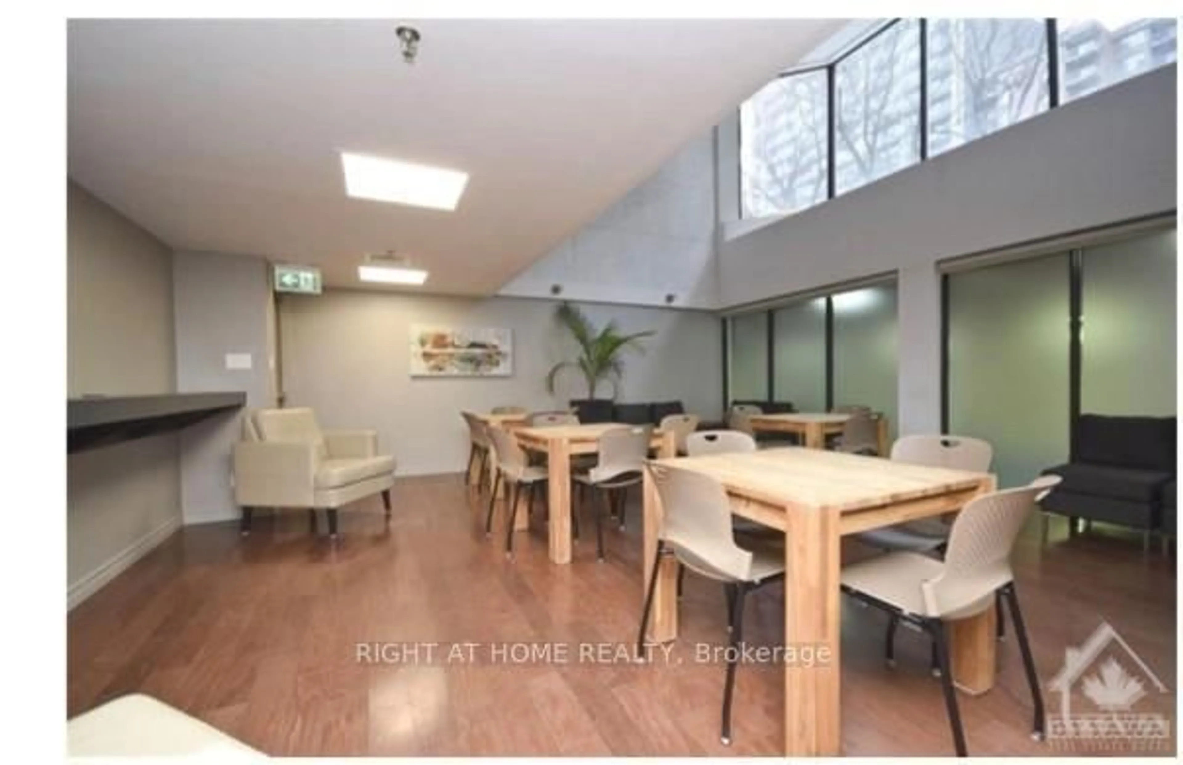 Dining room, unknown for 470 Laurier Ave #706, Ottawa Ontario K1R 7W9