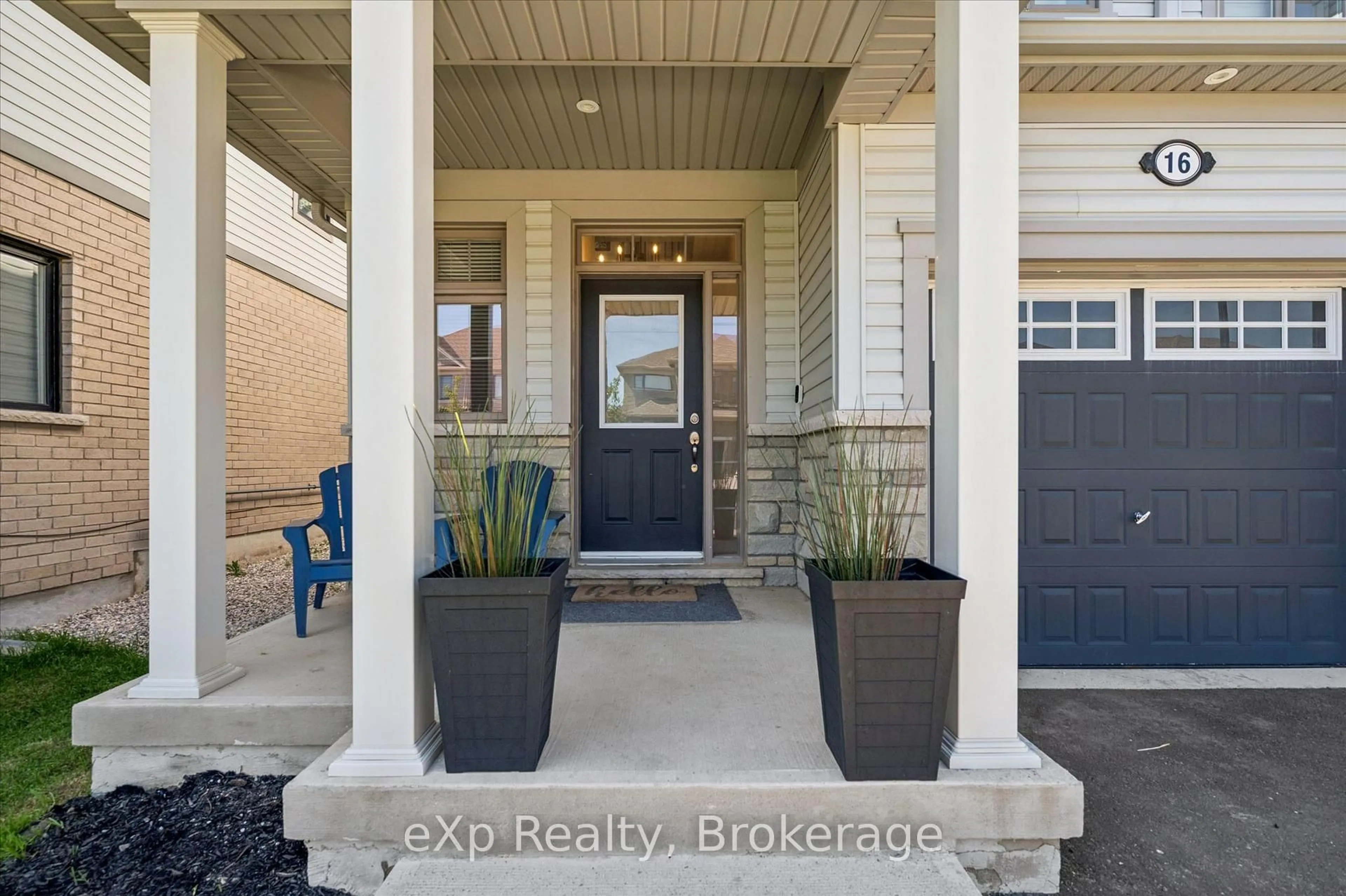 Indoor entryway for 16 Povey Rd, Centre Wellington Ontario N1M 0J5