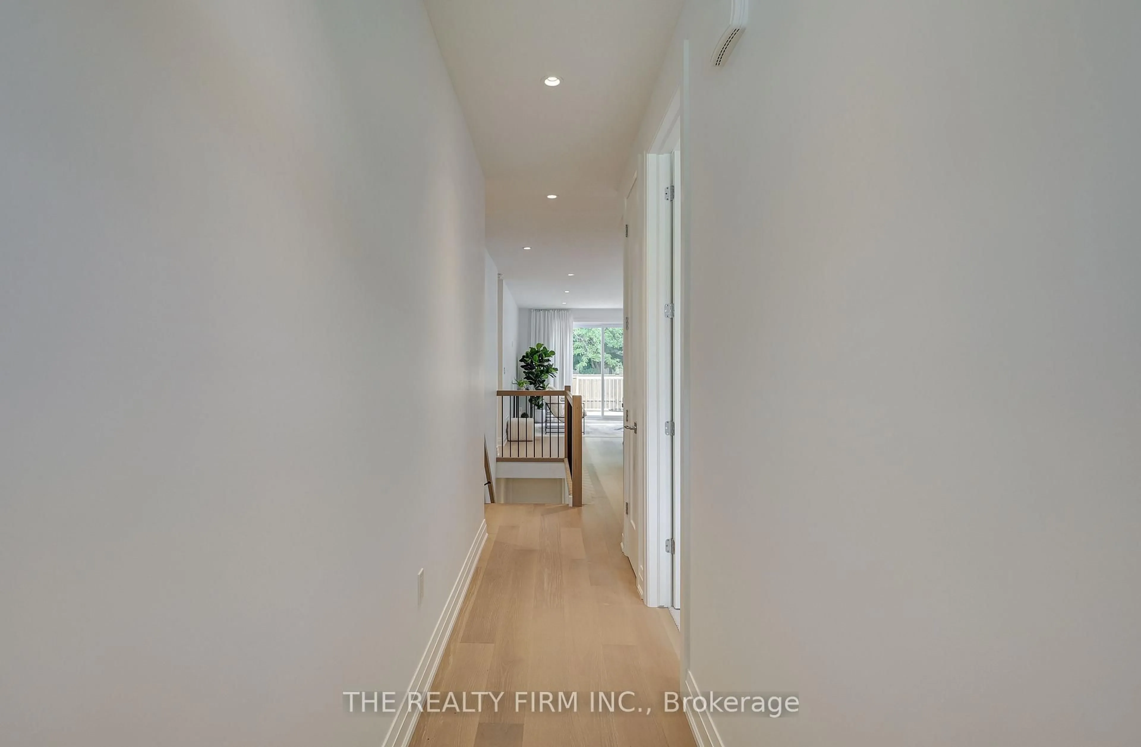 Indoor entryway for 85 Forest St #18, Aylmer Ontario N5H 1S5