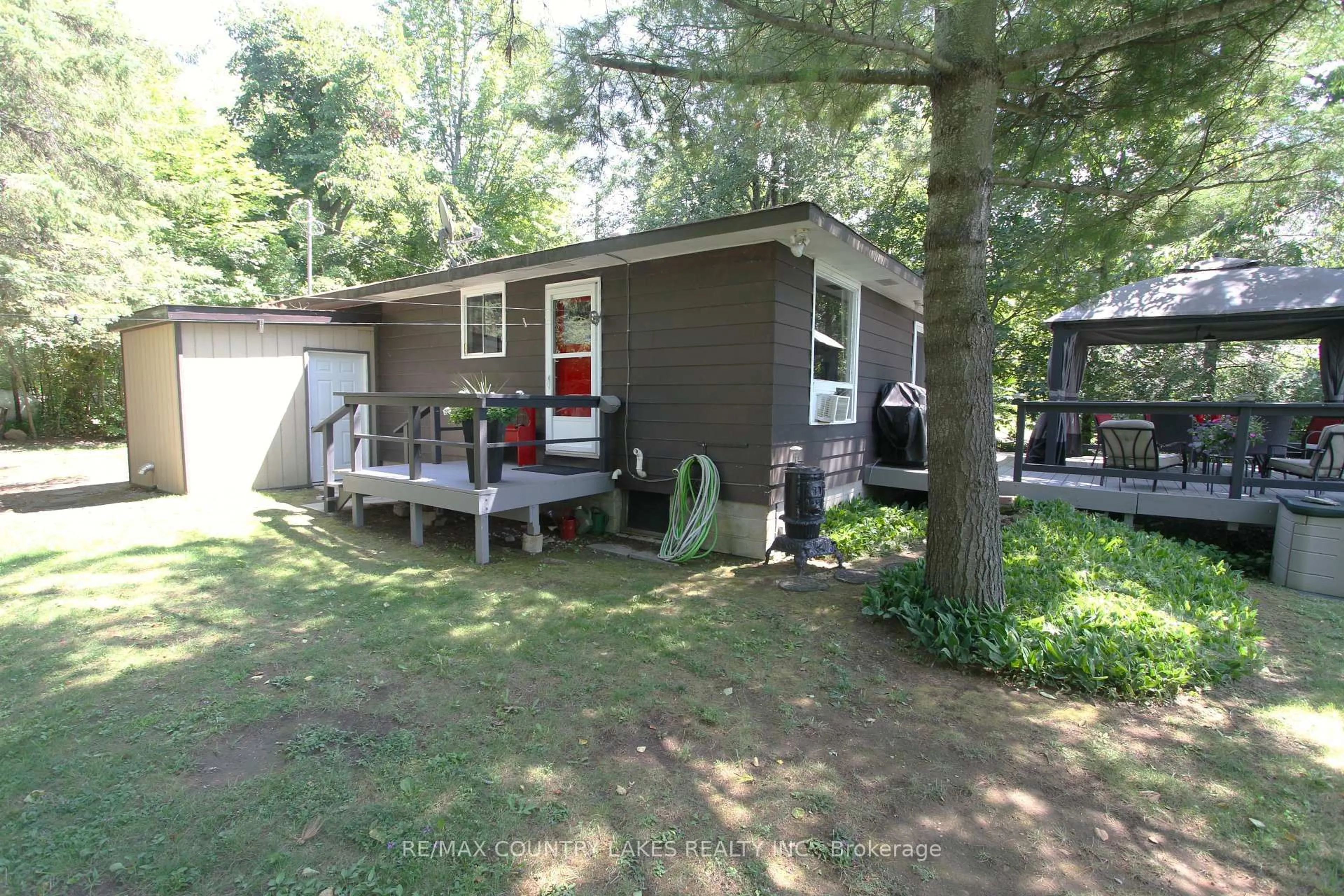 Shed for 31 Hillcrest Ave, Kawartha Lakes Ontario K0M 2B0