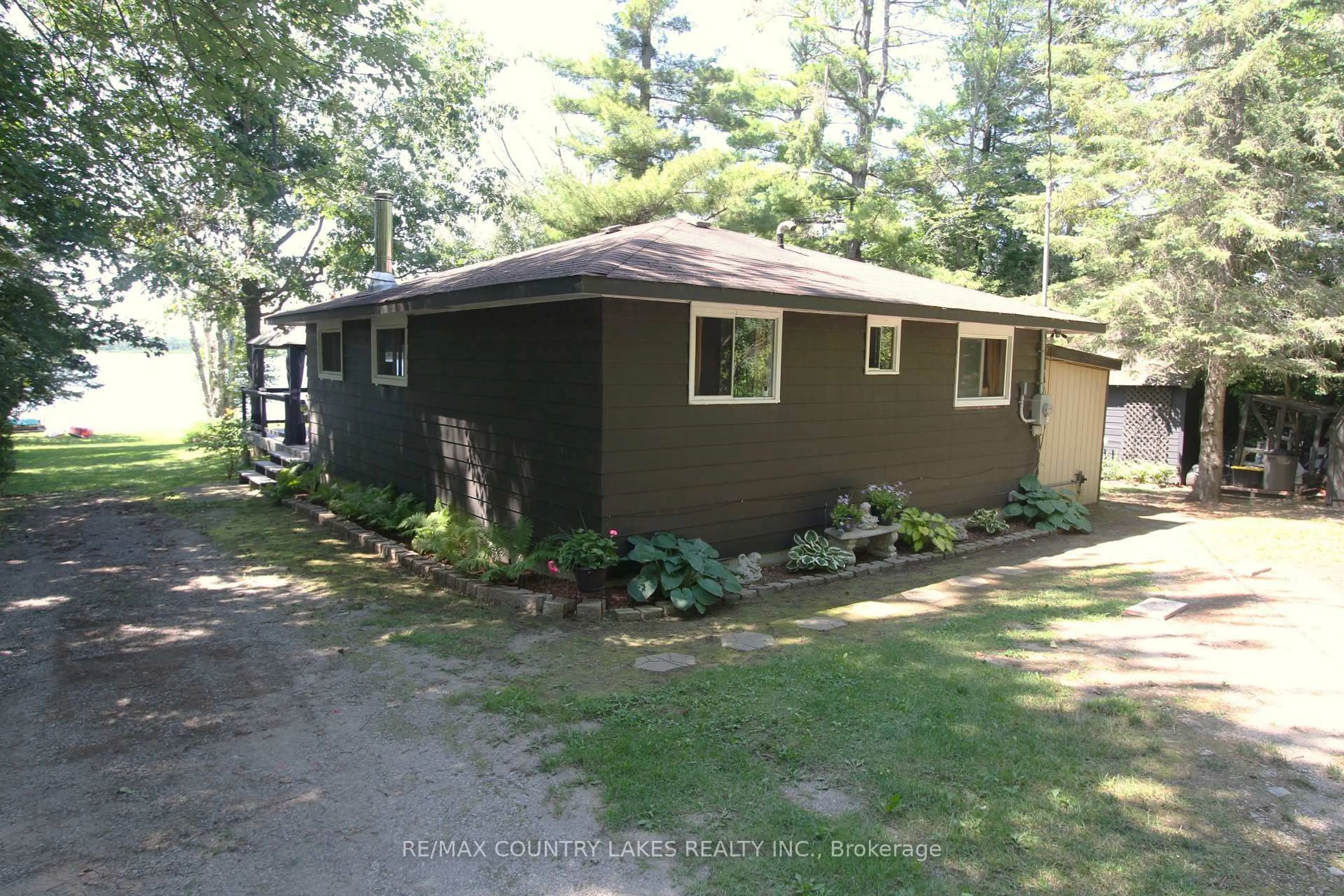 Shed for 31 Hillcrest Ave, Kawartha Lakes Ontario K0M 2B0