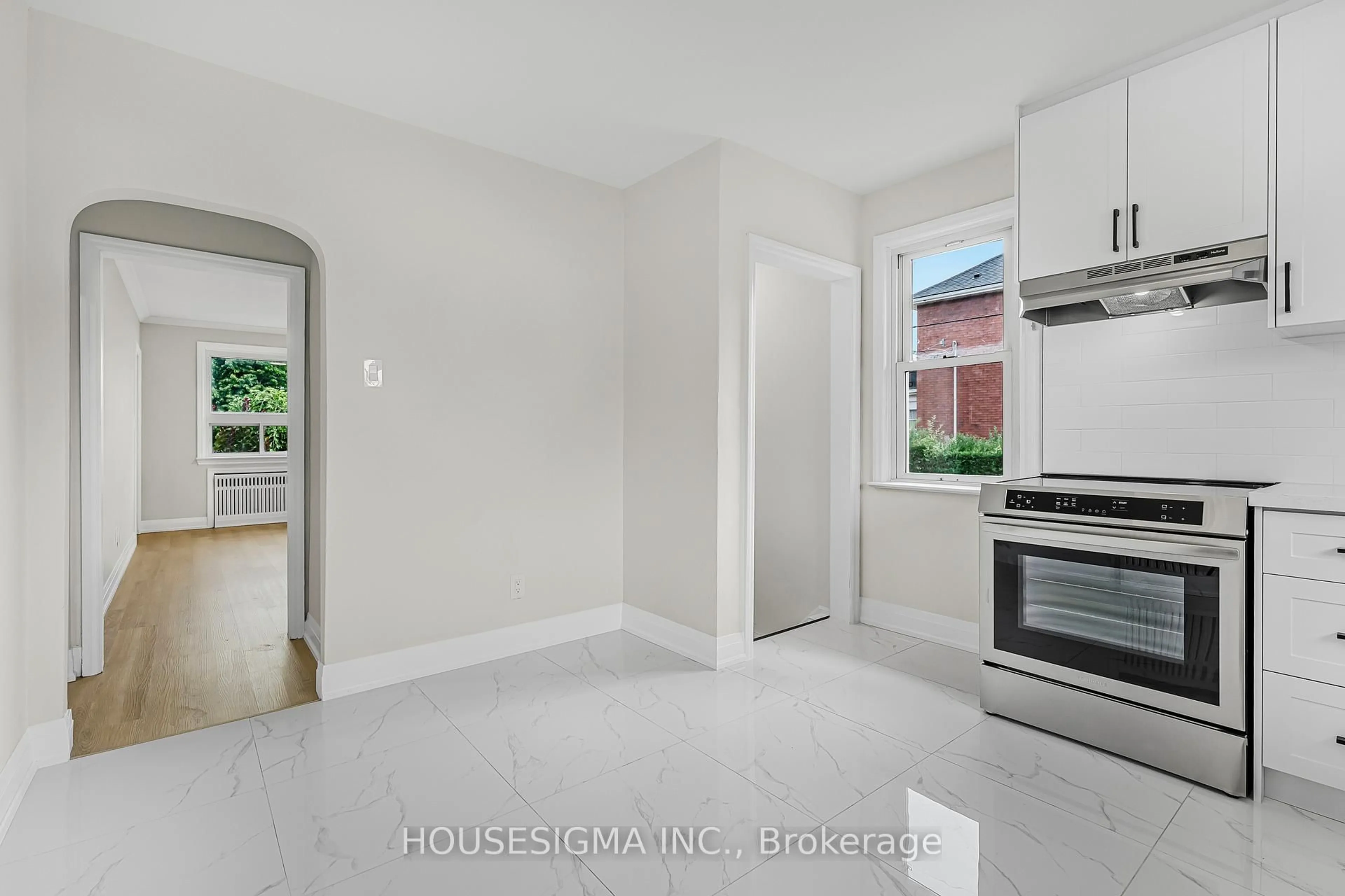 A pic of a room for 45 Albert St, Welland Ontario L3B 4L1