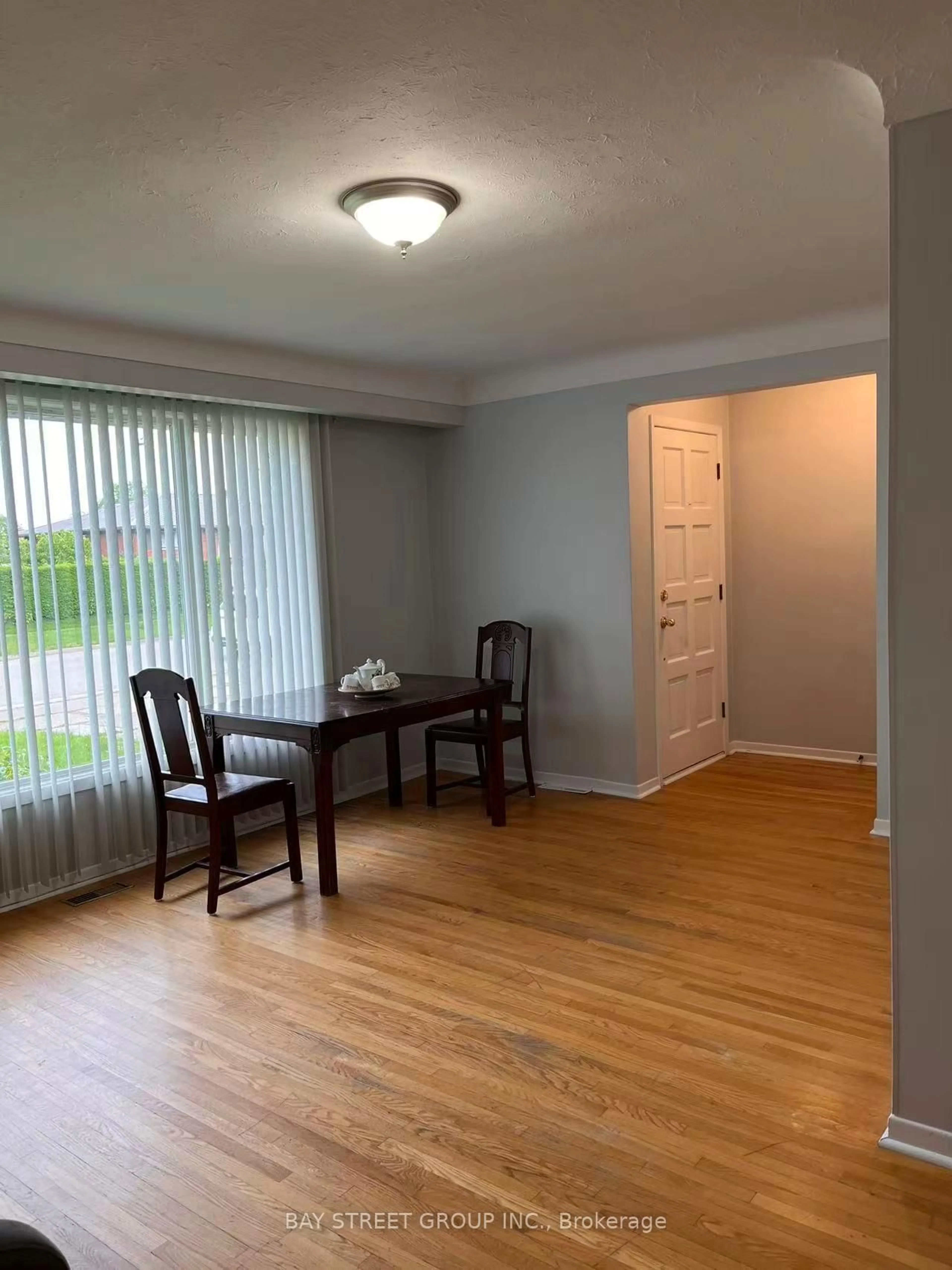 A pic of a room for 65 SAINT ANDREWS Ave, Welland Ontario L3B 1E3