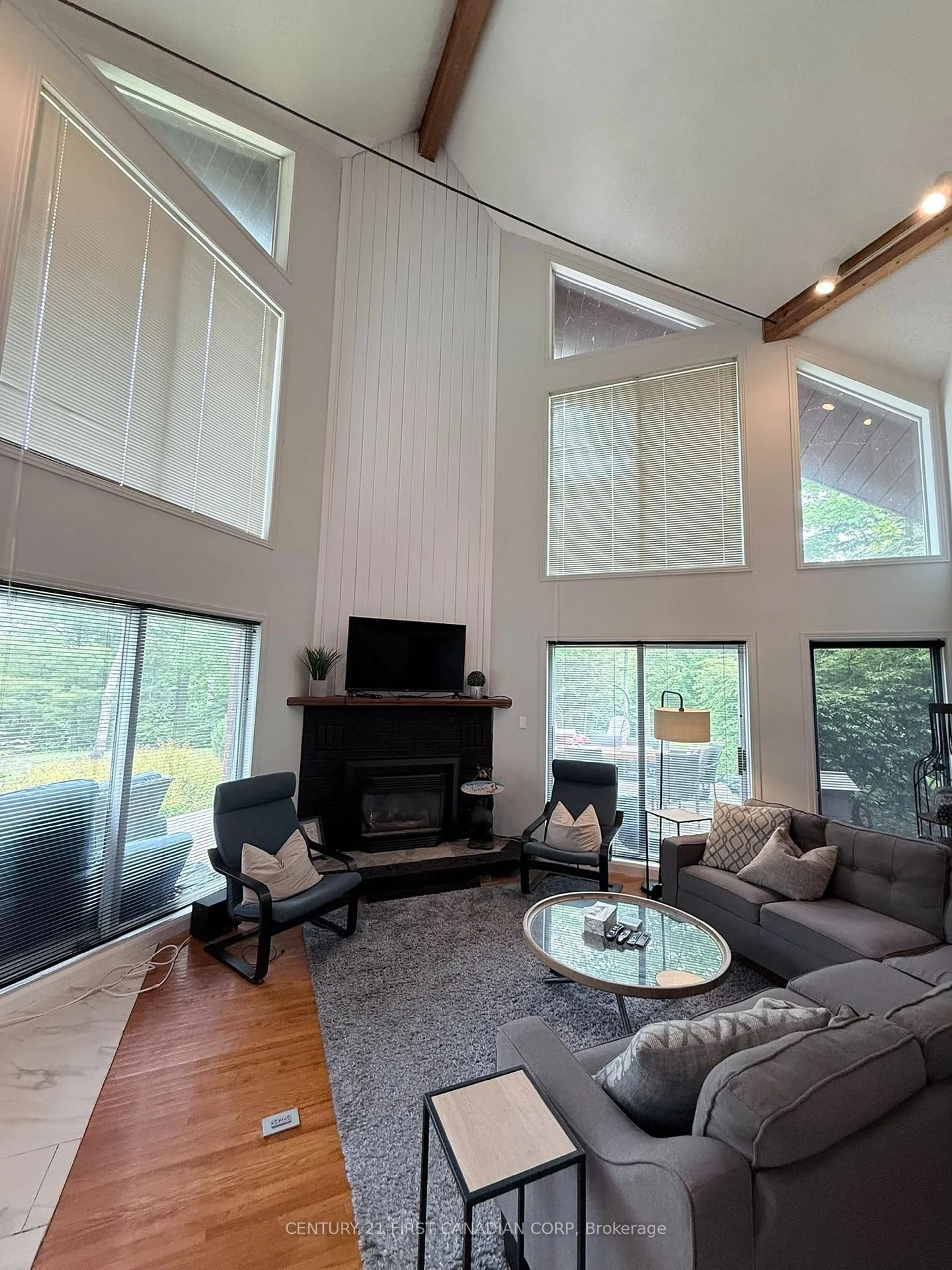Living room with furniture, unknown for 463 Eckford Ave, Saugeen Shores Ontario N0H 2L0