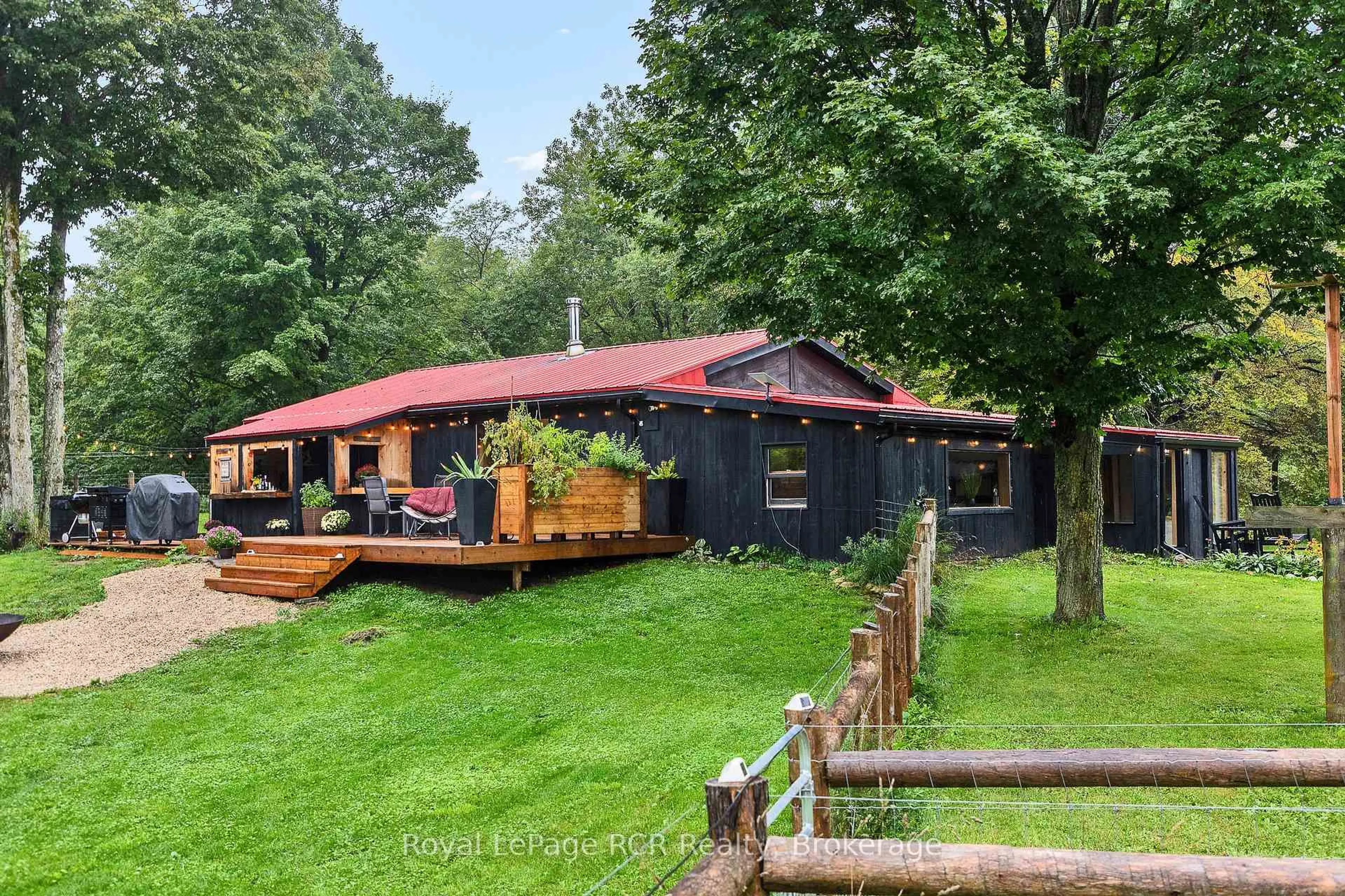 A pic from outside/outdoor area/front of a property/back of a property/a pic from drone, unknown for 585216 Sideroad 10A, Grey Highlands Ontario N0C 1H0