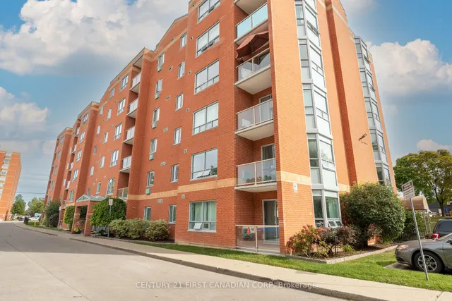 77 Base Line Rd #608, London South 5