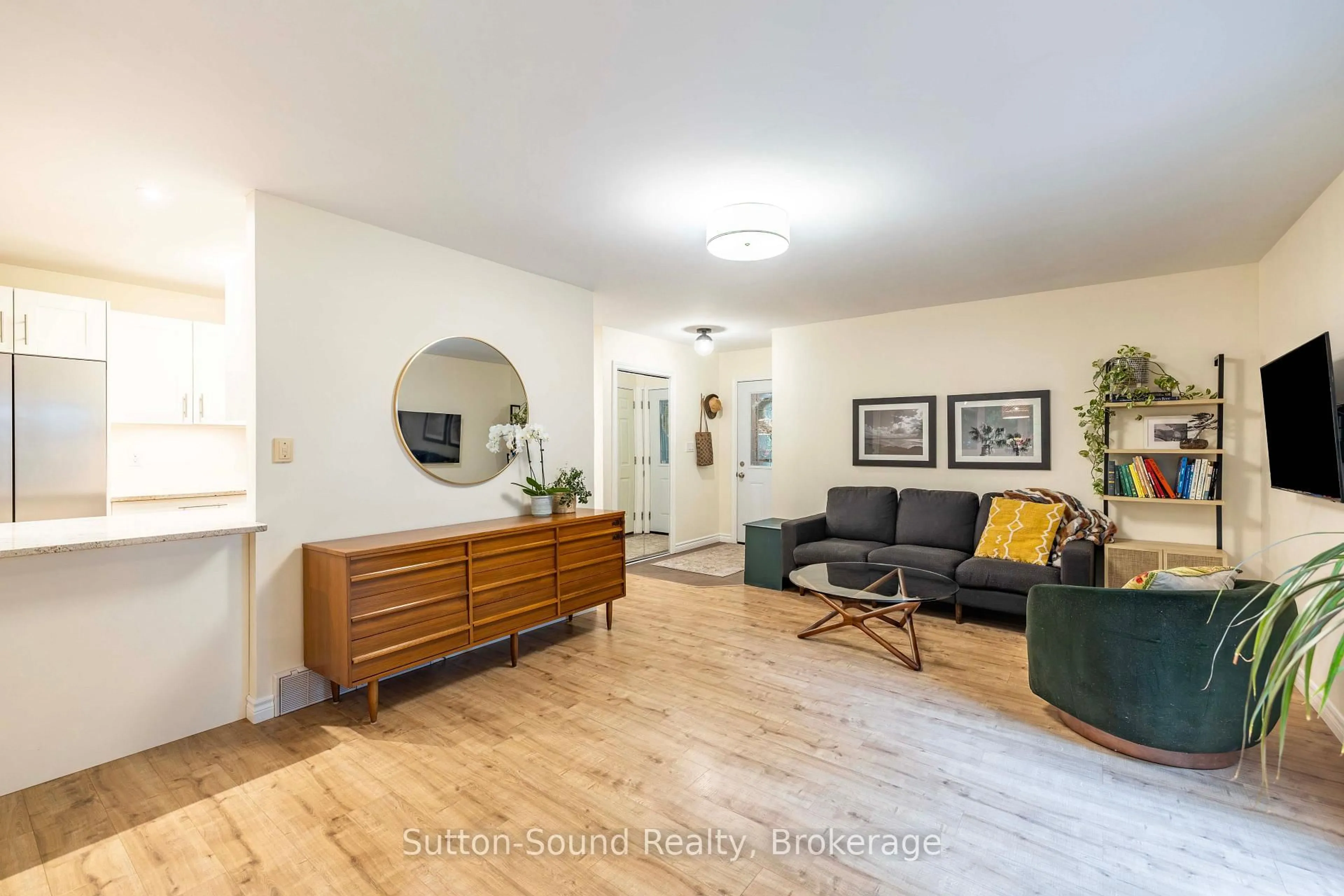 Living room with furniture, unknown for 4 Maplewood Dr, South Bruce Peninsula Ontario N0H 2G0