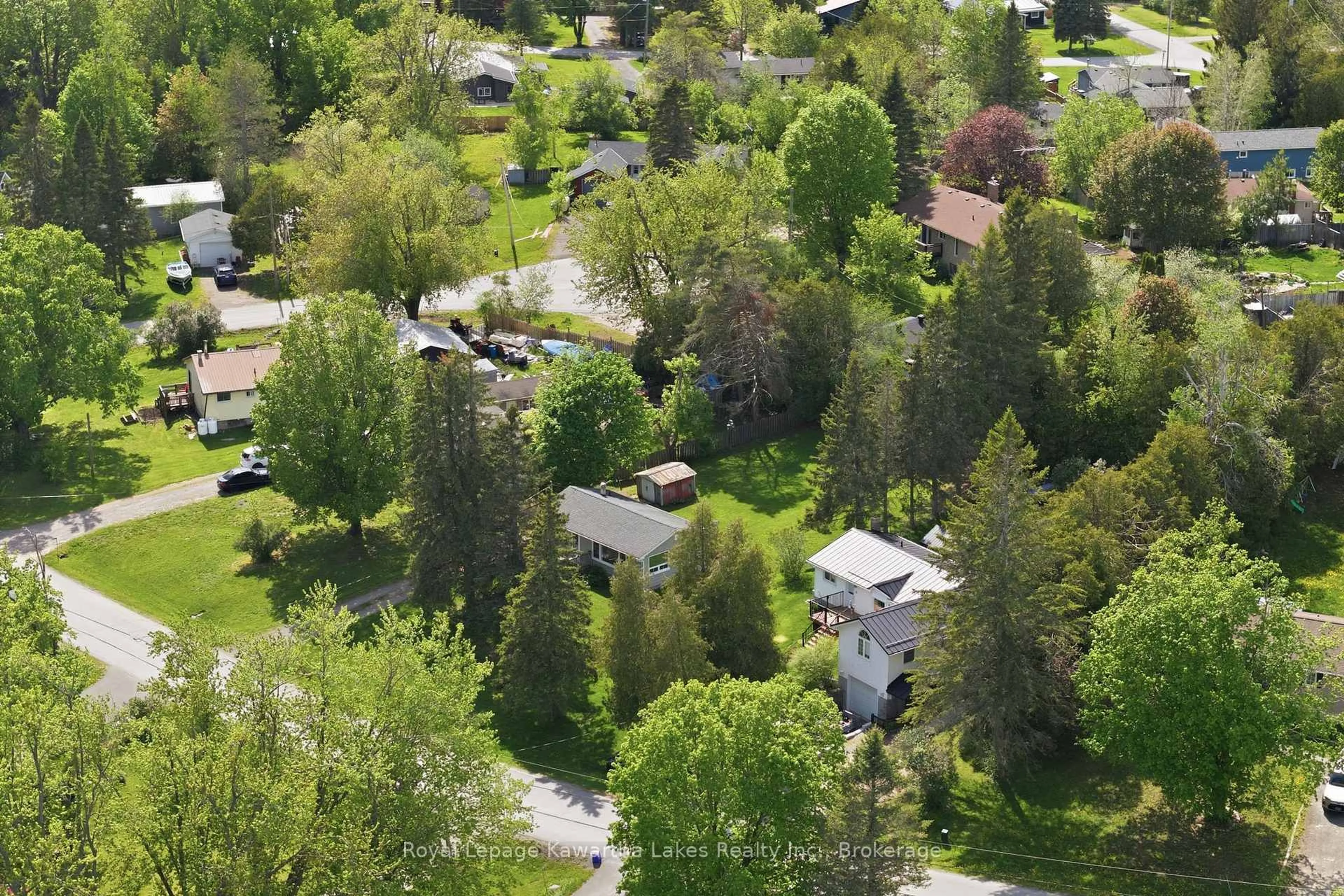 A pic from outside/outdoor area/front of a property/back of a property/a pic from drone, street for 16 Marilyn Cres, Kawartha Lakes Ontario K0L 1T0