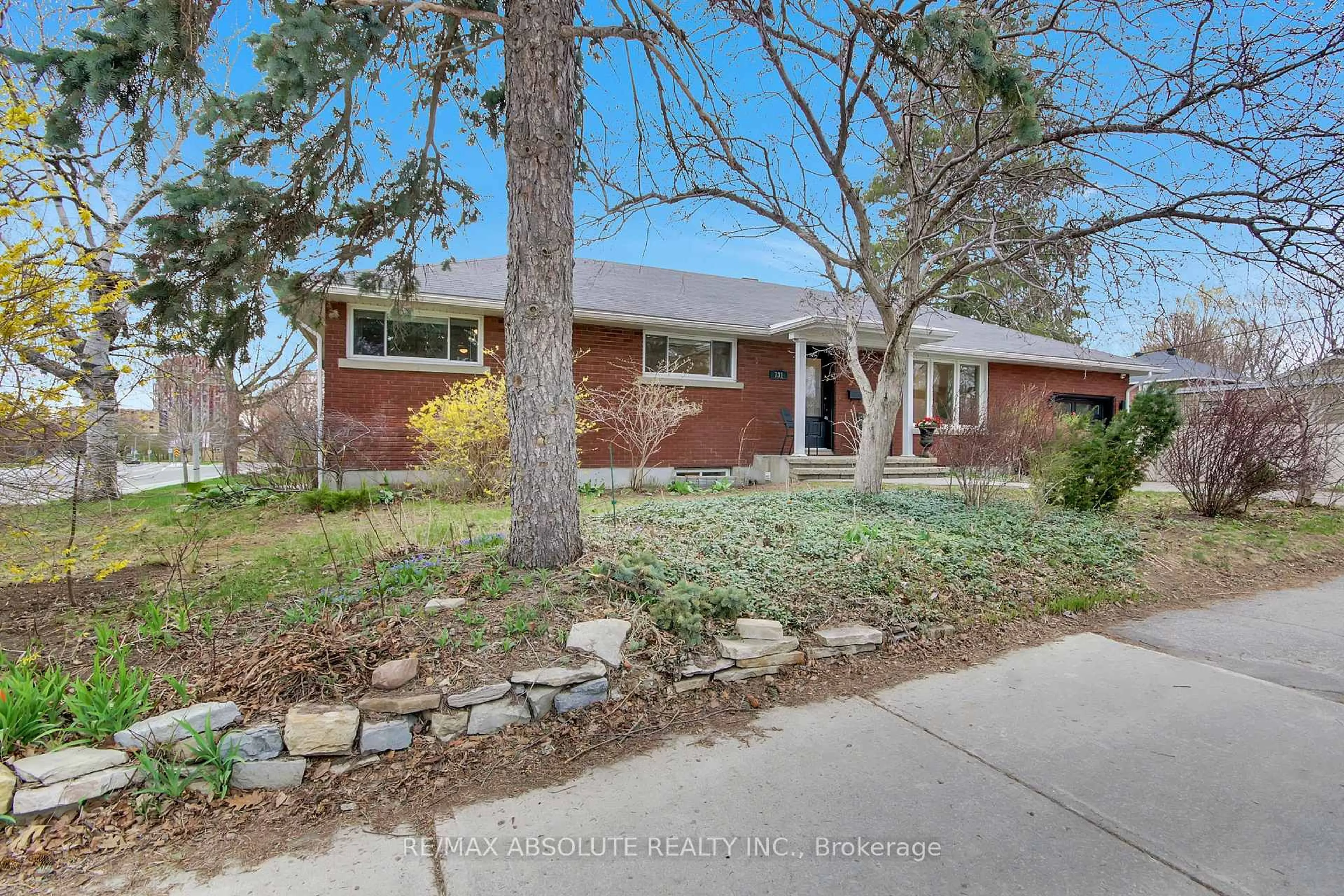 Home with brick exterior material, street for 731 Dovercourt Ave, Ottawa Ontario K2A 0W9