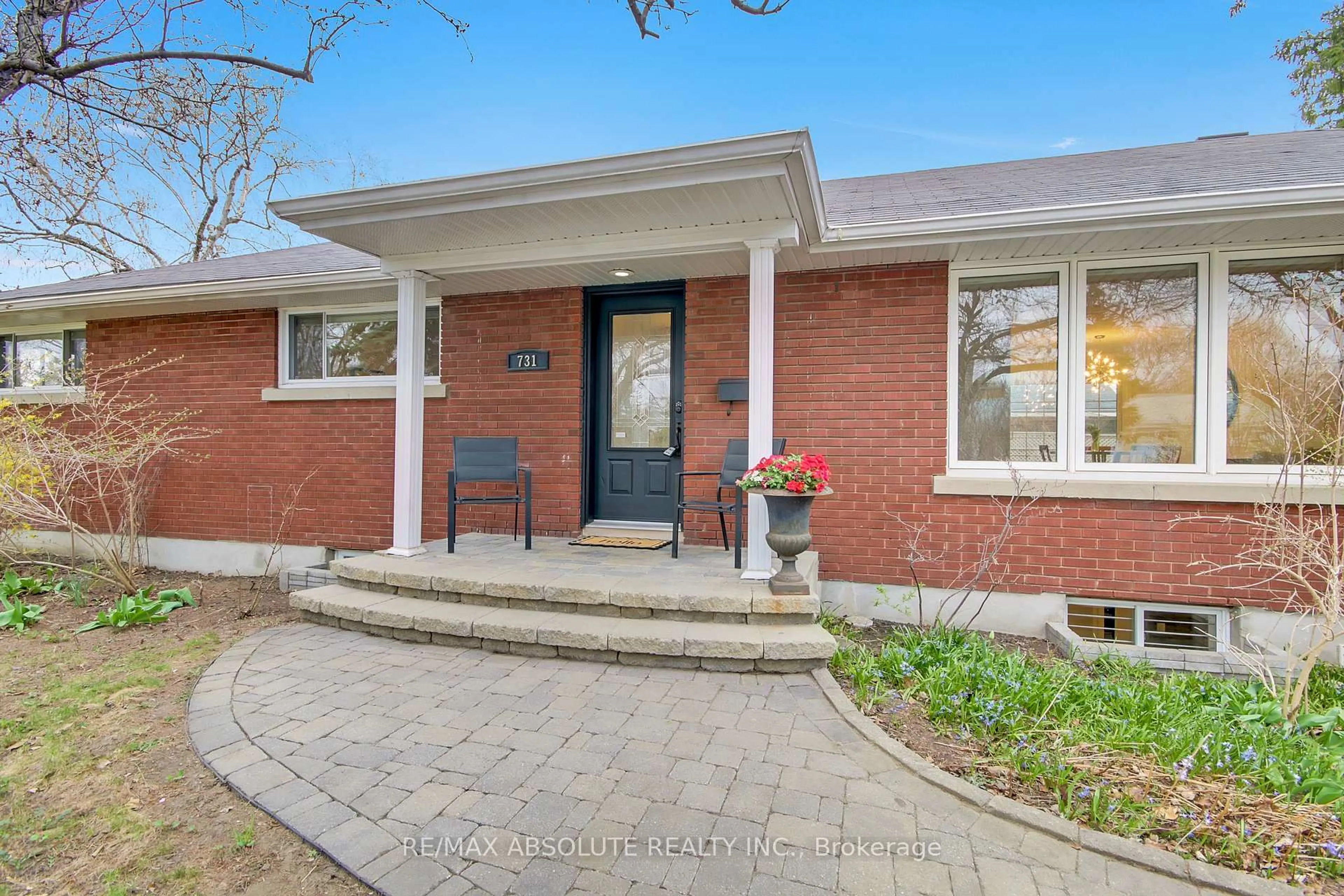 Home with brick exterior material, street for 731 Dovercourt Ave, Ottawa Ontario K2A 0W9