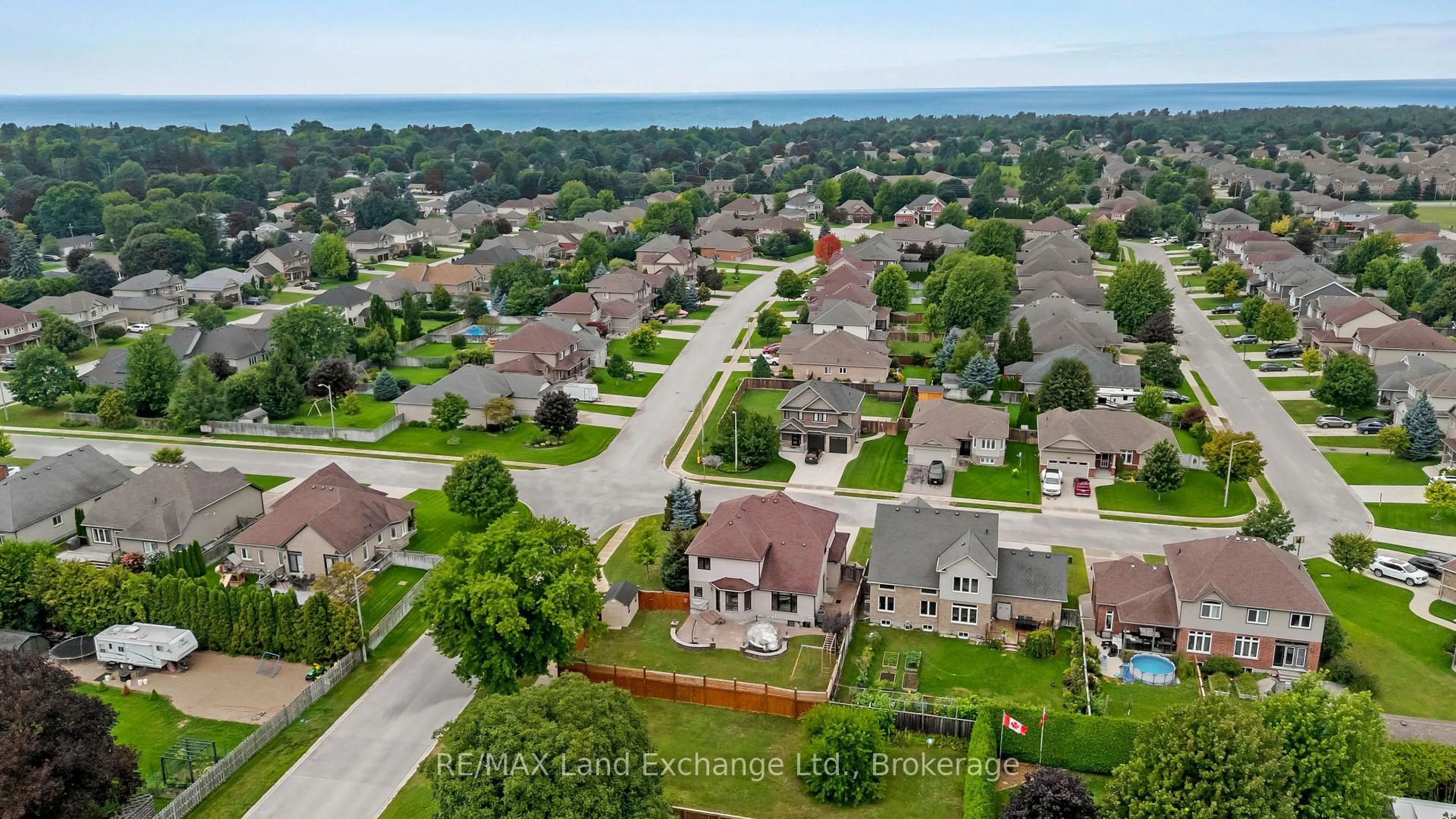 A pic from outside/outdoor area/front of a property/back of a property/a pic from drone, street for 849 Sumpton St, Saugeen Shores Ontario N0H 2C2