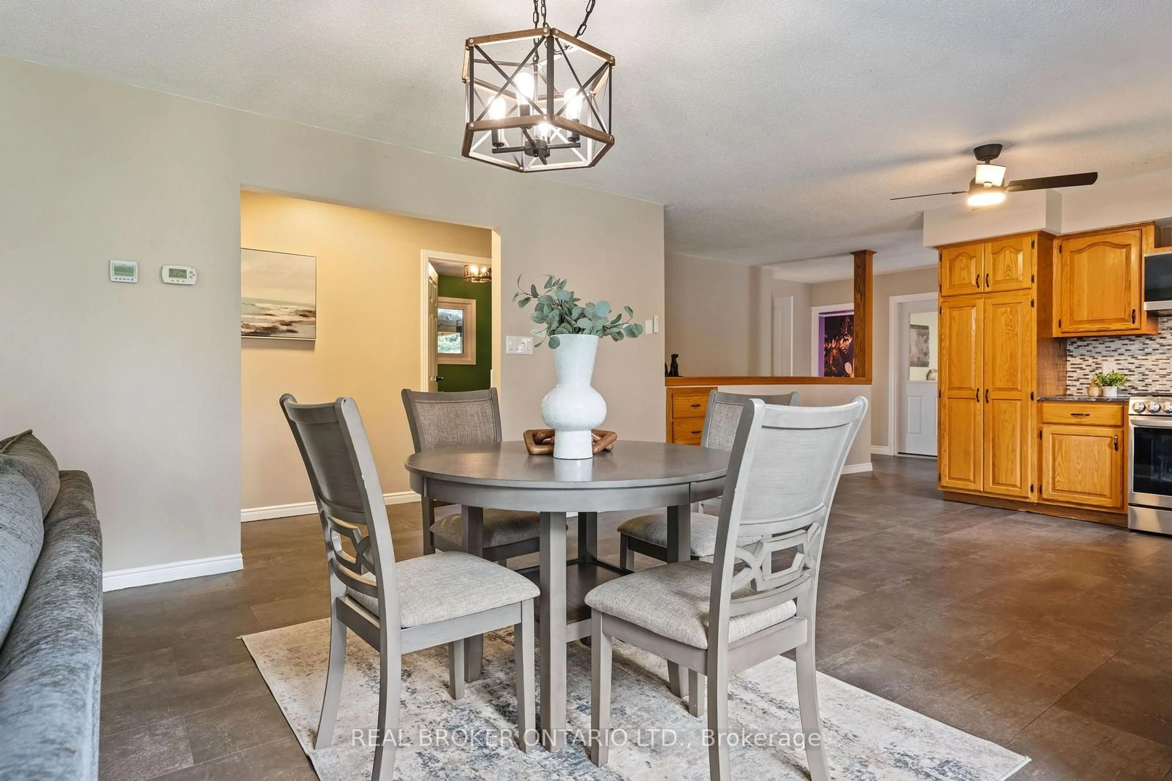 Dining room, unknown for 553 NORFOLK COUNTY ROAD 21, Norfolk Ontario N0E 1G0