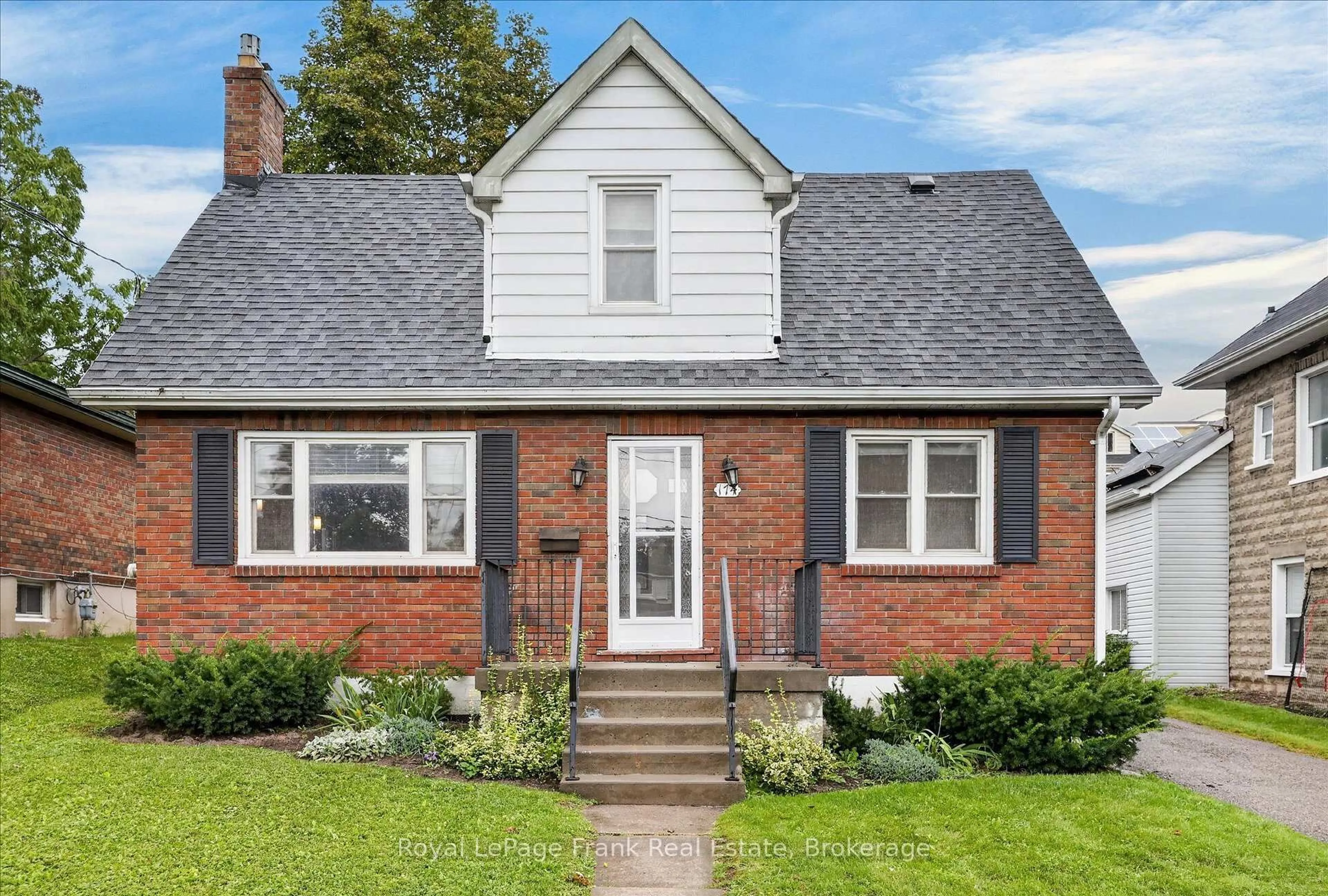 Home with brick exterior material, street for 174 Sophia St, Peterborough Ontario K9H 1E5