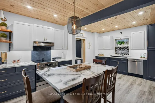 344 Wellington St, St. Thomas 4
