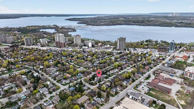 270 Compton Ave, Ottawa 3