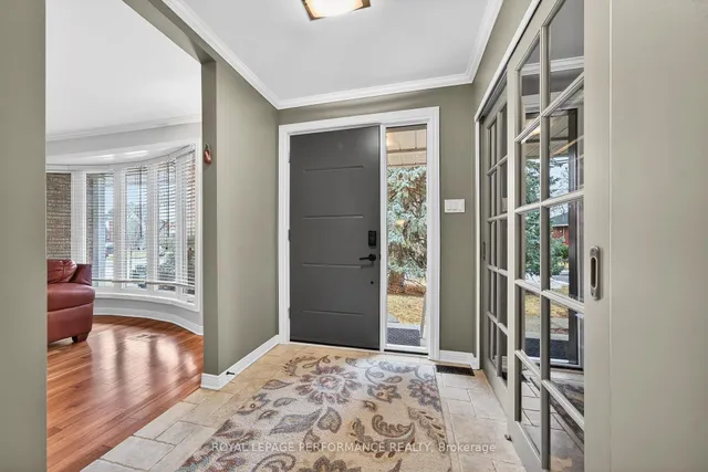 270 Compton Ave, Ottawa 4