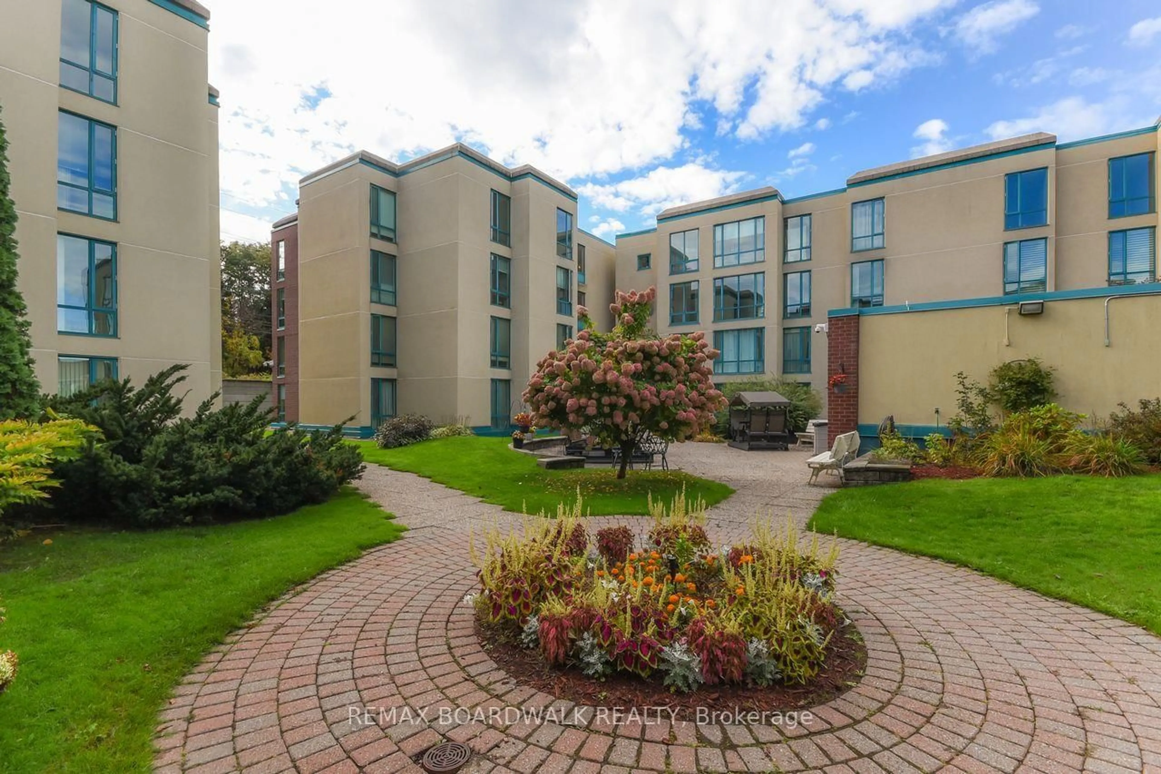 Patio, building for 330 Centrum Blvd #206, Ottawa Ontario K1E 3W2