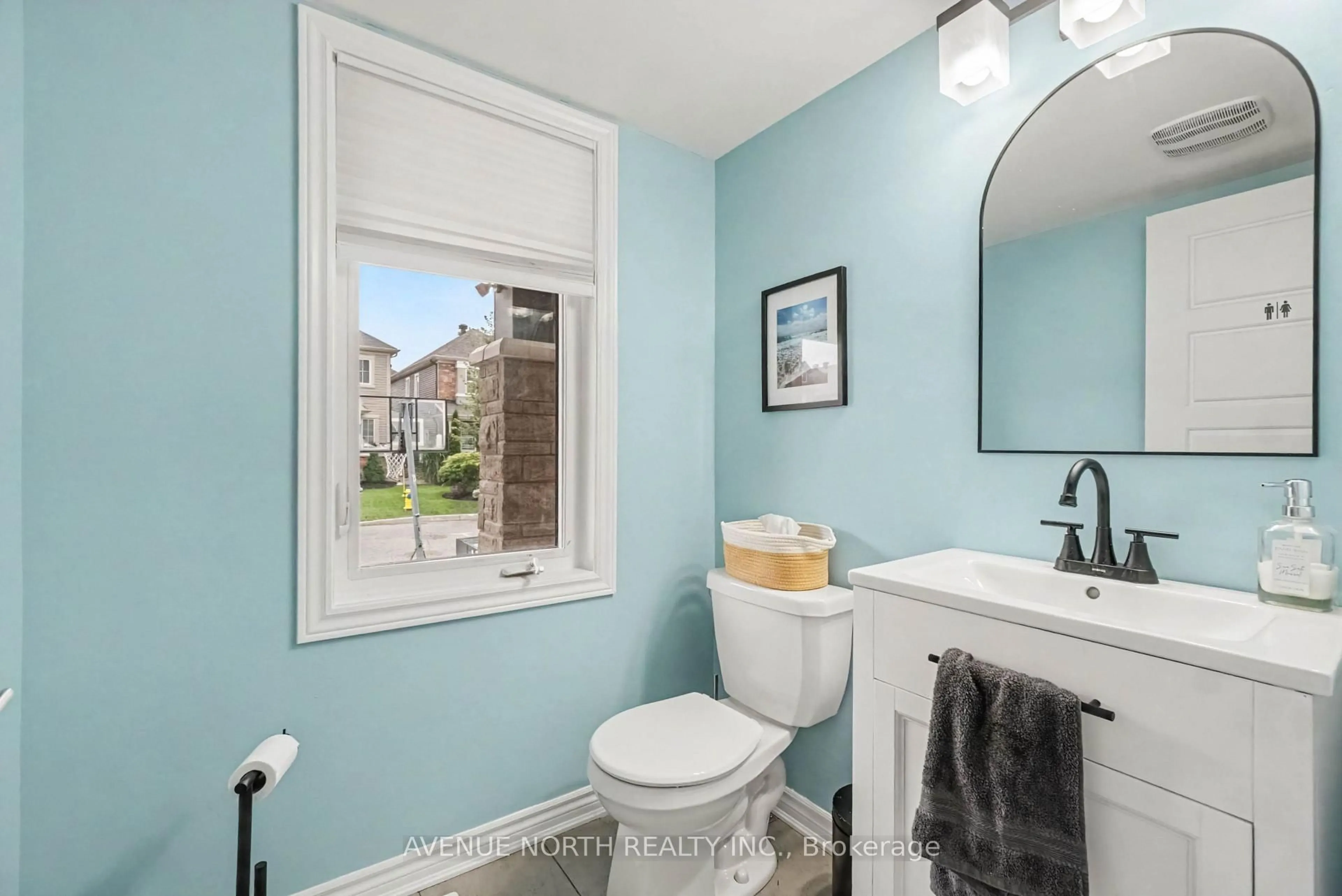 Contemporary bathroom, ceramic/tile floor for 516 Arum Terr, Ottawa Ontario K4A 1E5