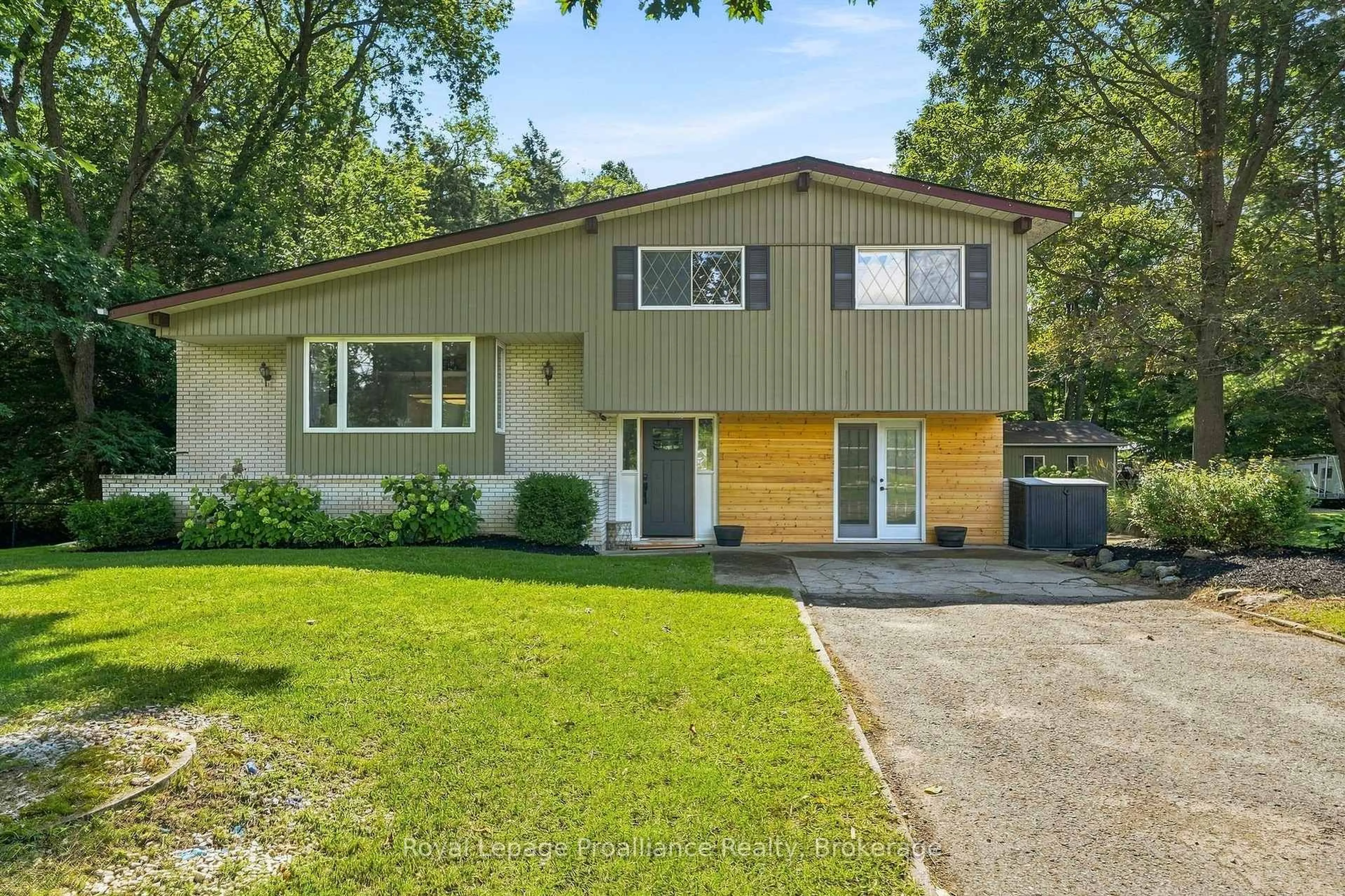 Home with vinyl exterior material, street for 17537 Telephone Rd, Ingleside Ontario K8V 5P4