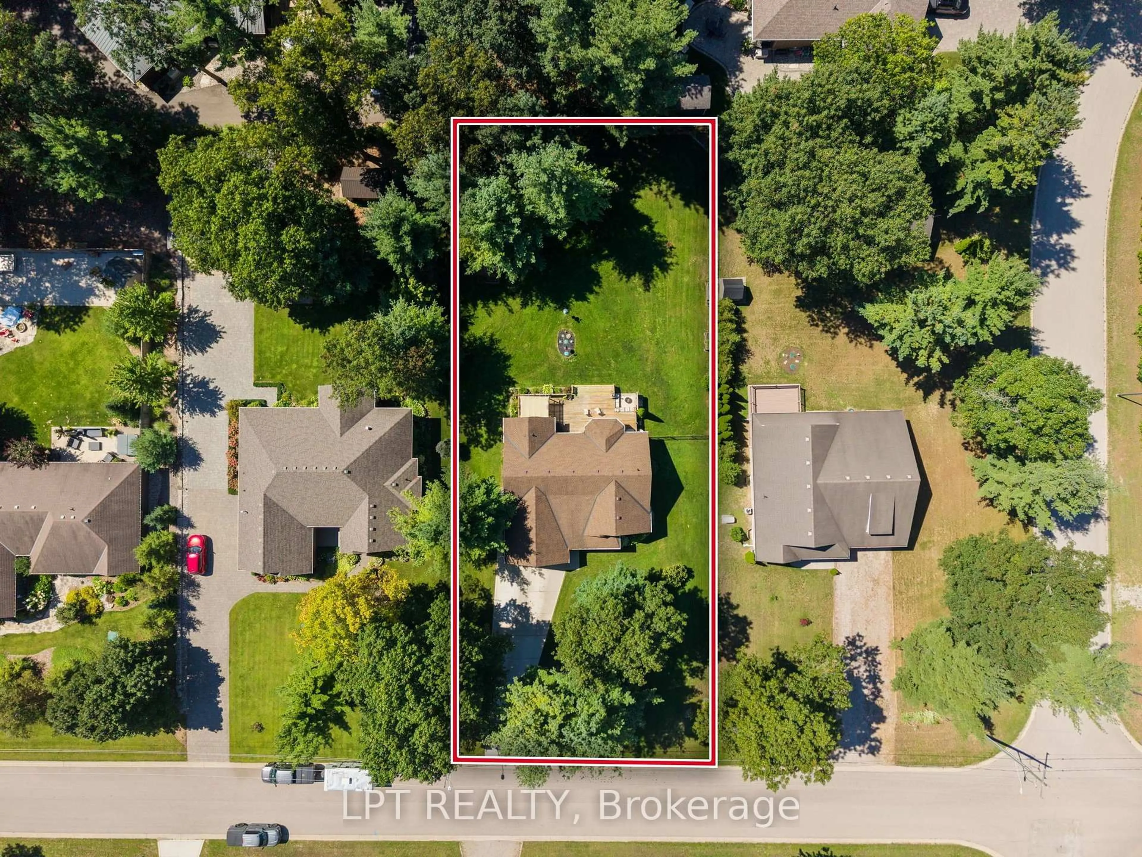 A pic from outside/outdoor area/front of a property/back of a property/a pic from drone, street for 10011 Jenna Rd, Lambton Shores Ontario N0M 1T0