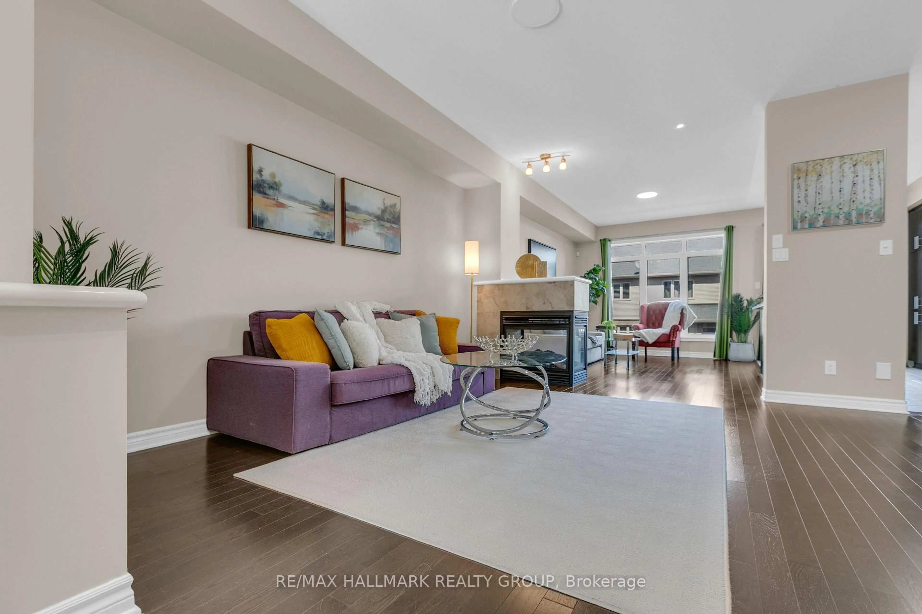 Living room with furniture, unknown for 1125 Tischart Cres, Ottawa Ontario K2T 0G4