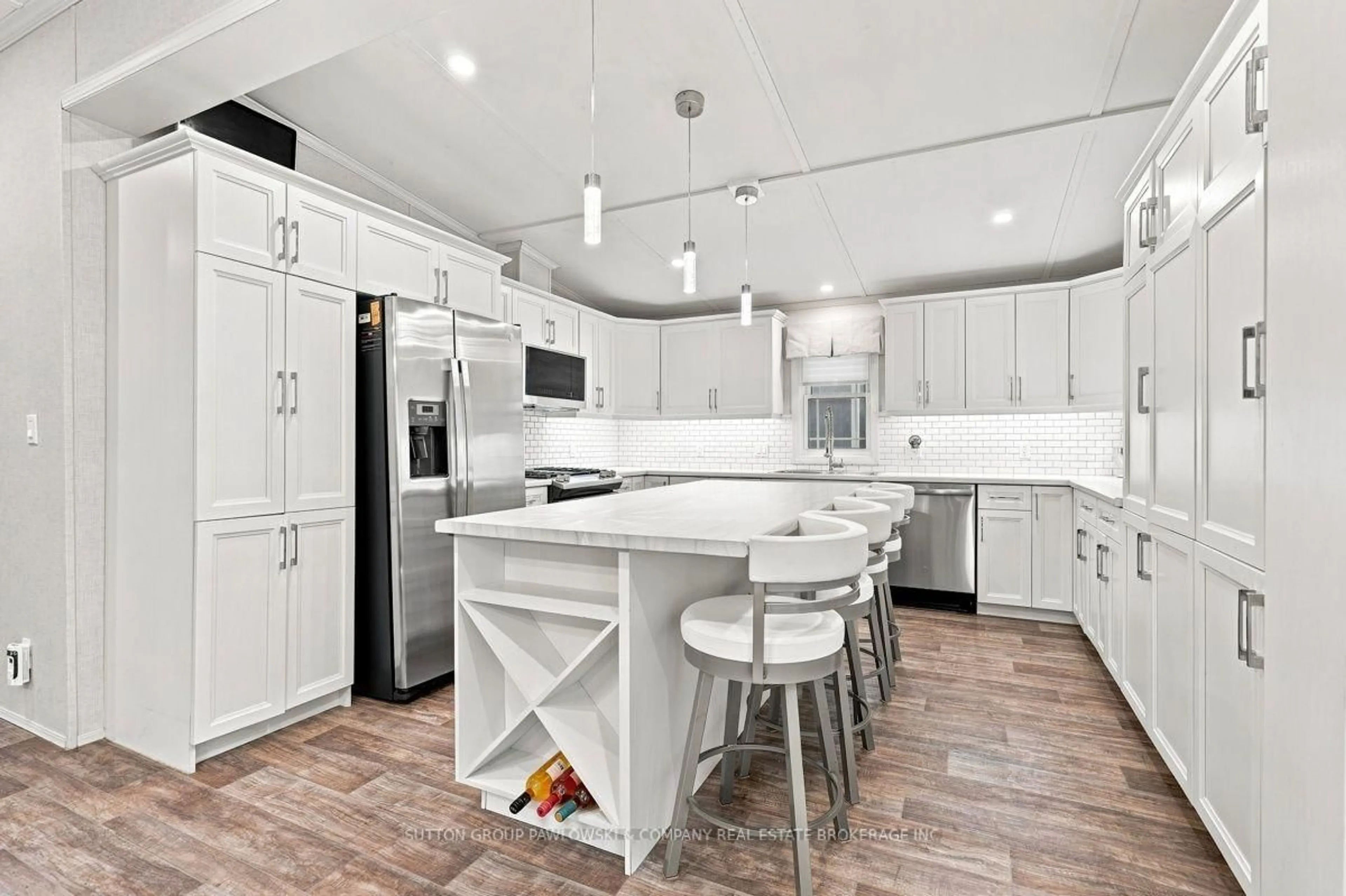 Contemporary kitchen, ceramic/tile floor for 22790 Amiens Rd #56, Middlesex Centre Ontario N0L 1R0