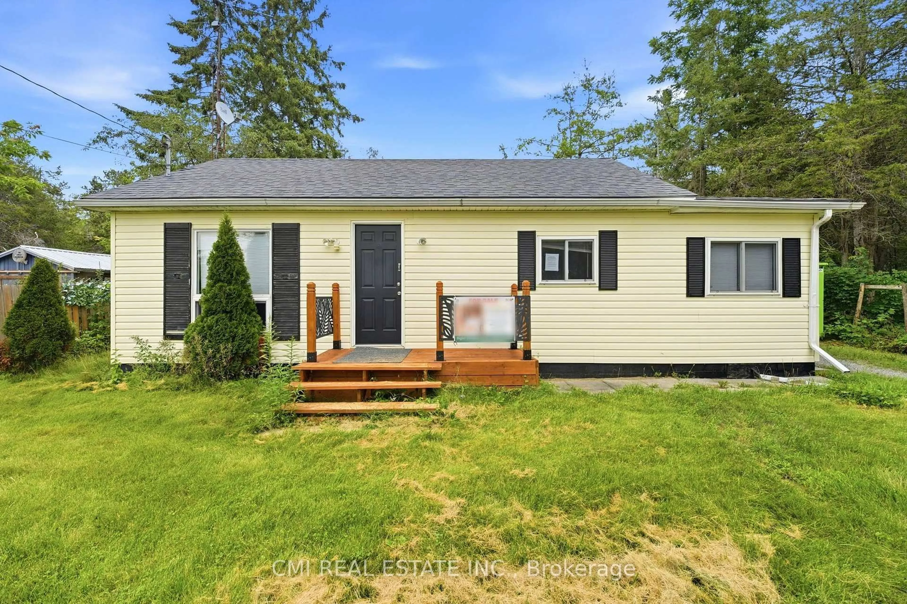 Home with vinyl exterior material, unknown for 977 County Rd 38, Trent Hills Ontario K0L 1L0