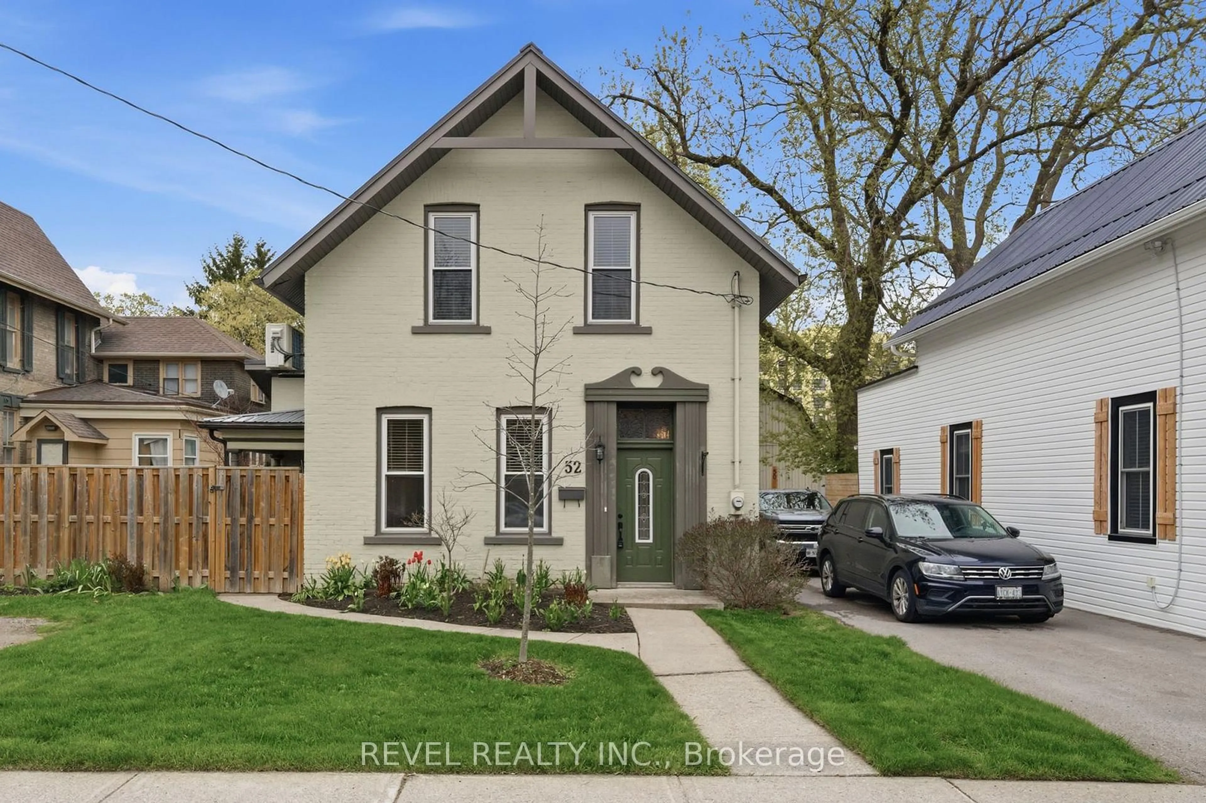 Home with brick exterior material, street for 52 Cambridge St, Kawartha Lakes Ontario K9V 4C7