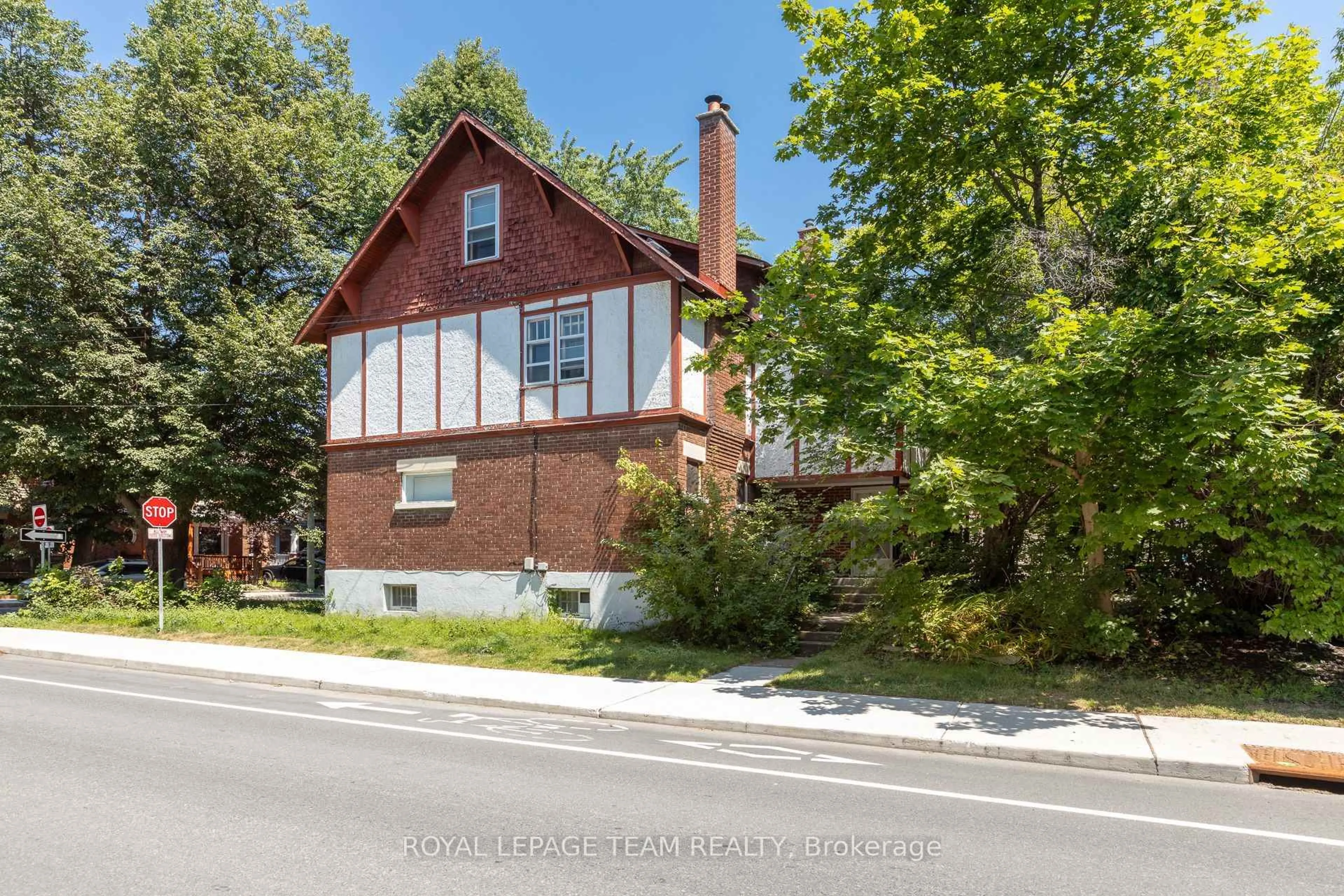 Home with brick exterior material, street for 101 GROSVENOR Ave, Ottawa Ontario K1S 4S8