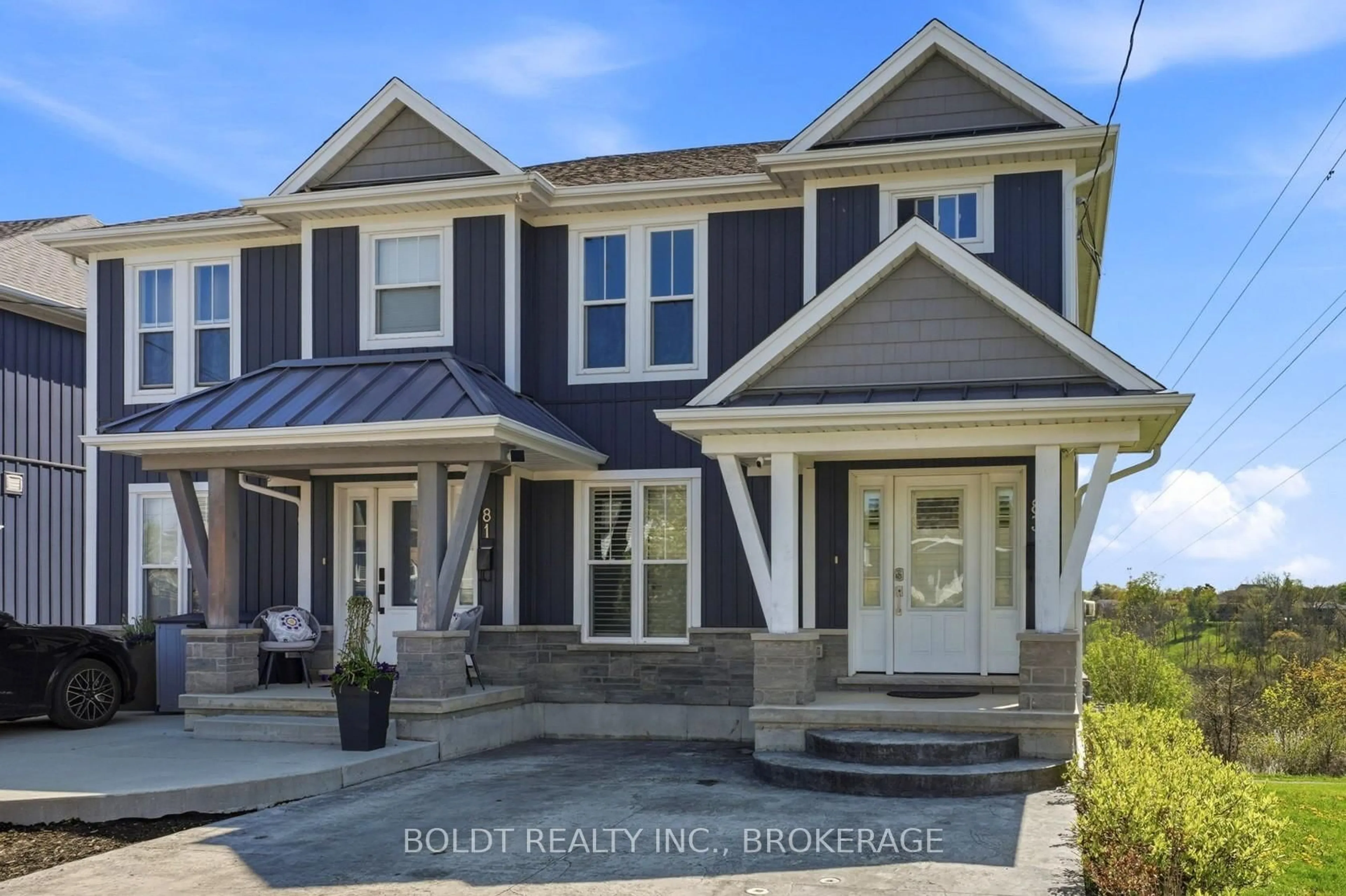 Home with vinyl exterior material, street for 83 HILLVIEW Rd, St. Catharines Ontario L2S 1S8