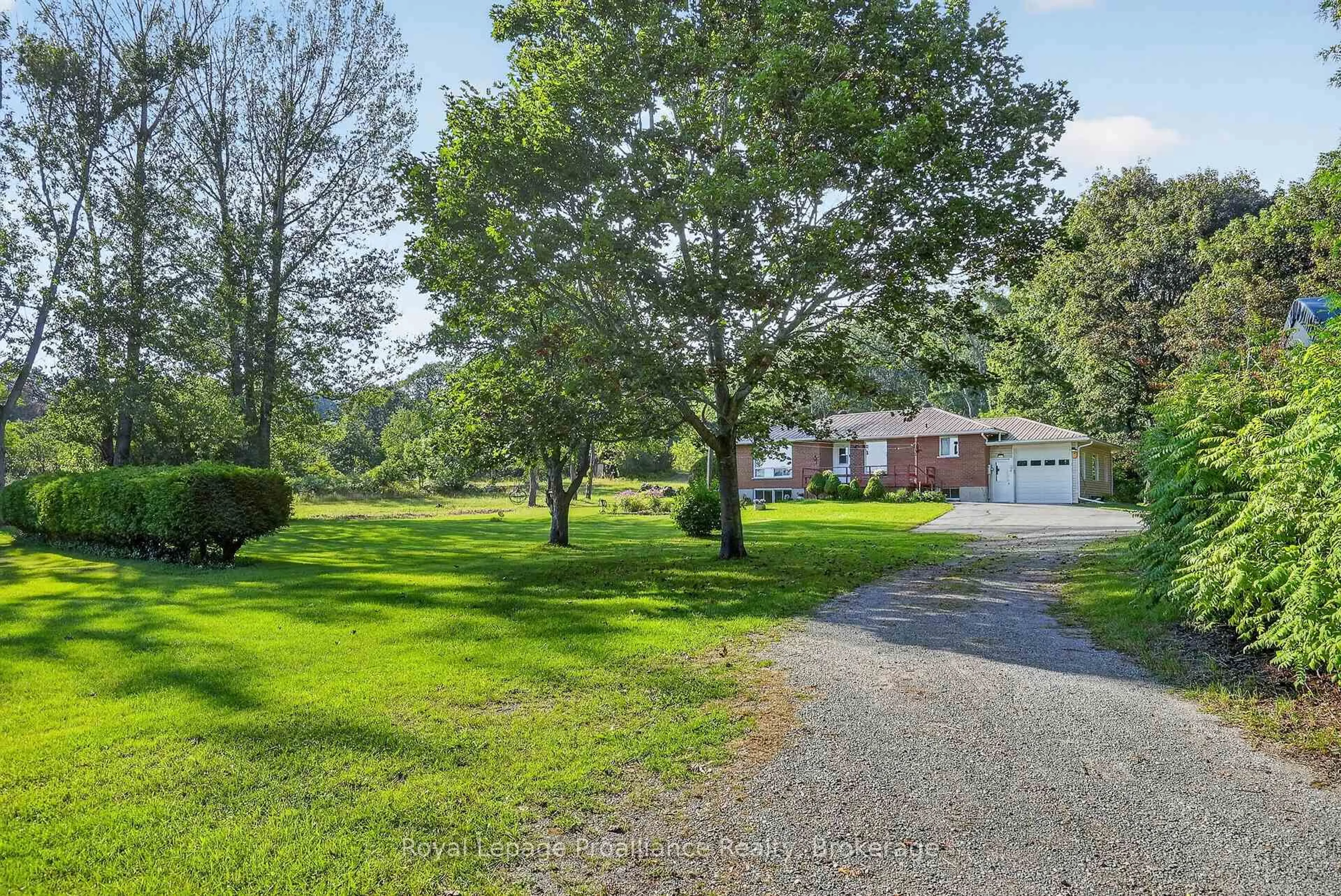 A pic from outside/outdoor area/front of a property/back of a property/a pic from drone, unknown for 70 Simpson St, Brighton Ontario K0K 1H0