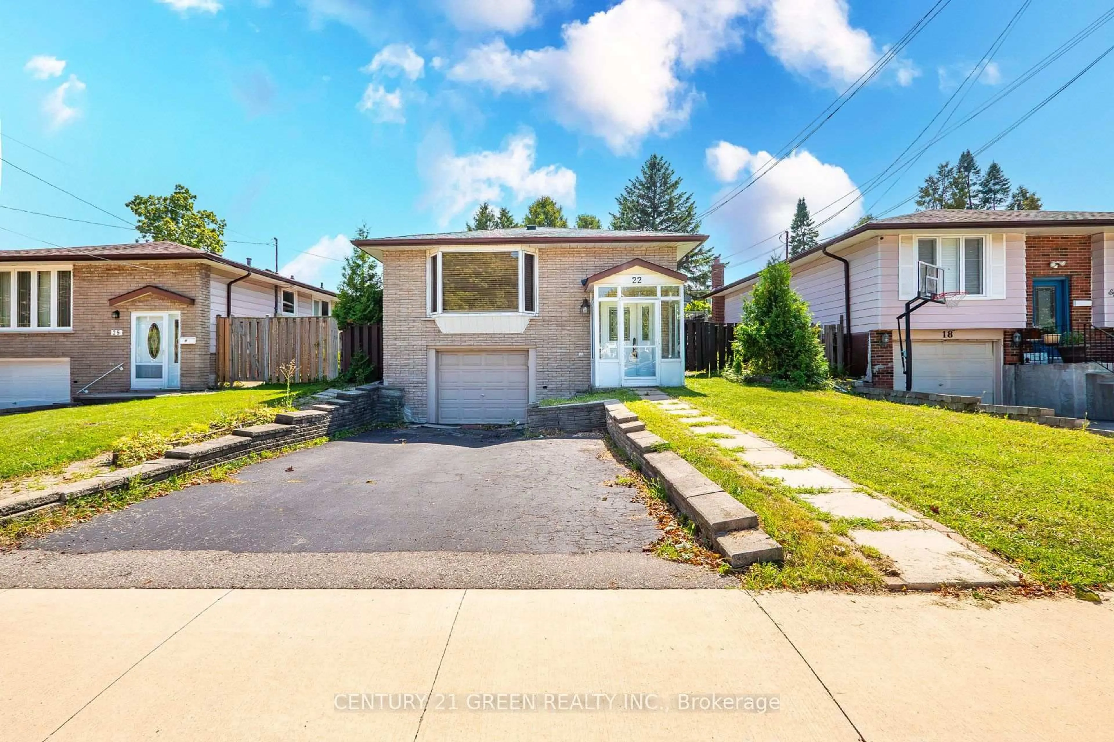 Unknown for 22 Quaker Cres, Hamilton Ontario L8W 1H5