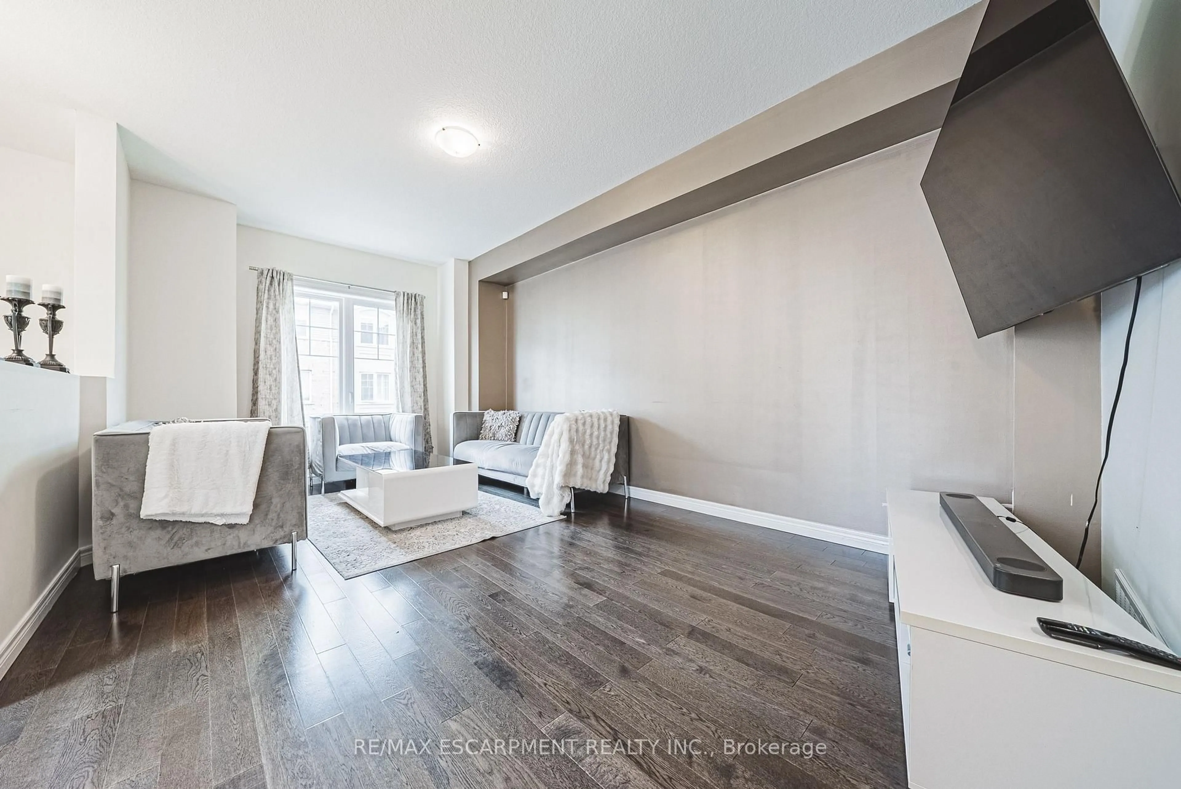 Unknown for 20 BARLEY Lane, Hamilton Ontario L9K 0K1