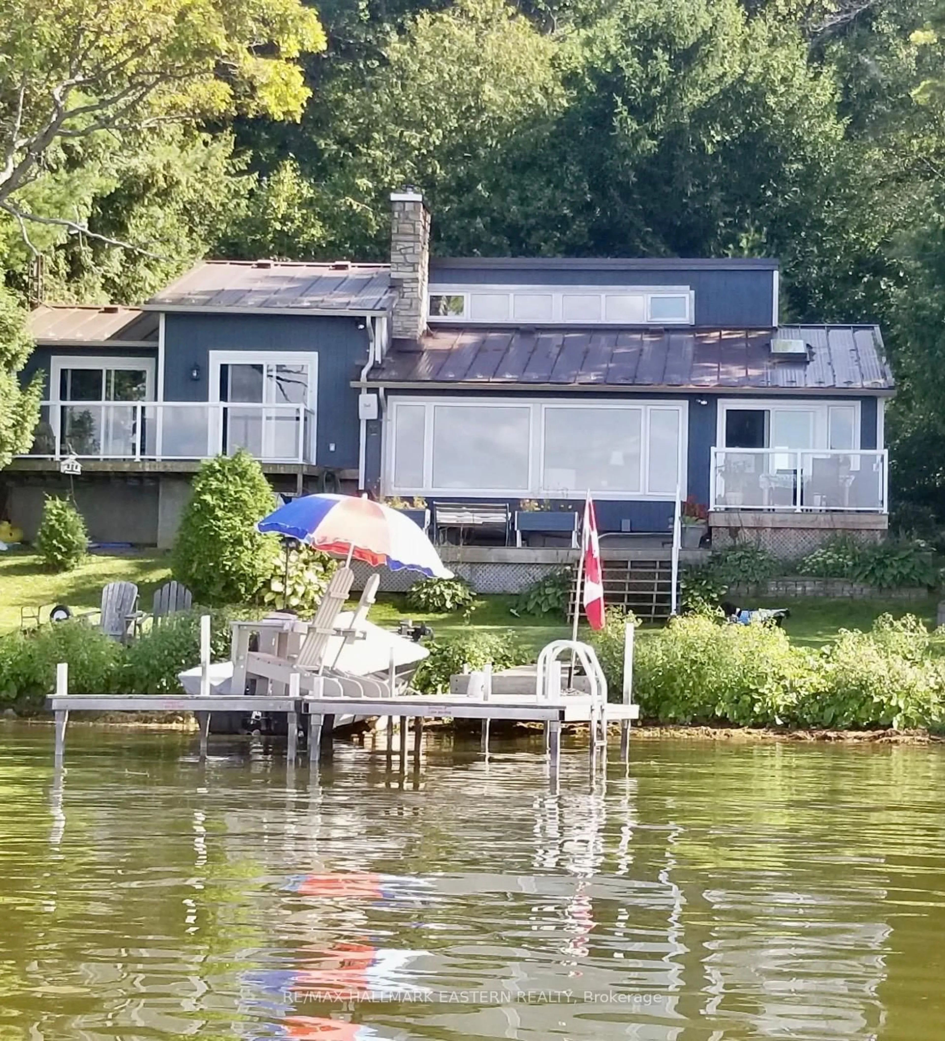 Home with vinyl exterior material, water/lake/river/ocean view for 8018 Taits Beach Rd ##200, Hamilton Township Ontario K0L 1E0
