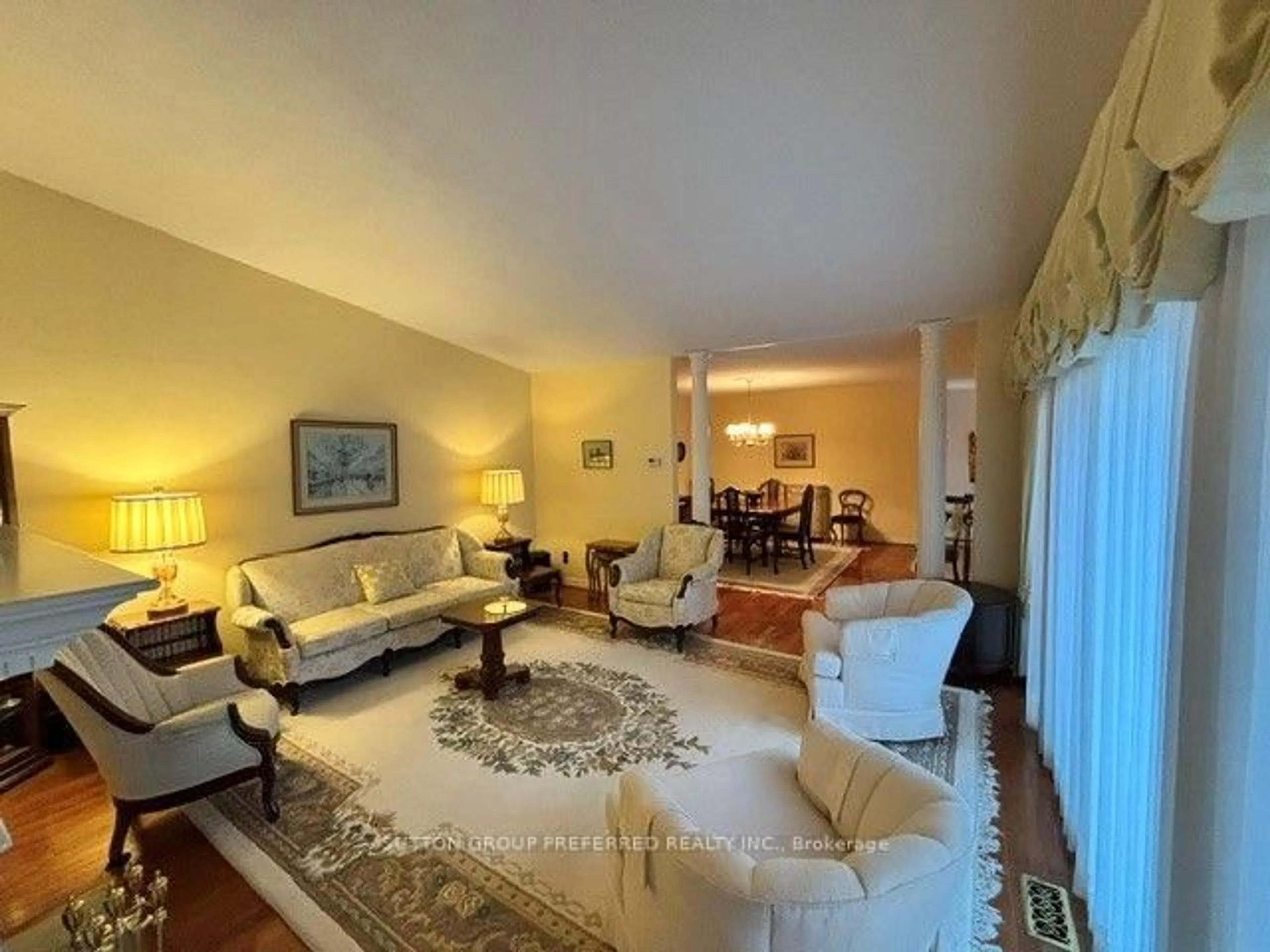Living room with furniture, unknown for 60 Fiddlers Green Rd #40, London North Ontario N6H 4S7